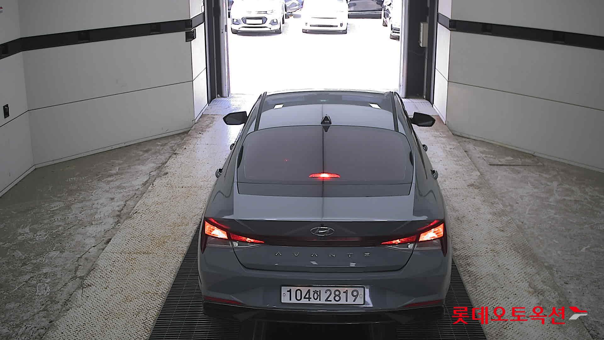 2021 - hyundai avante