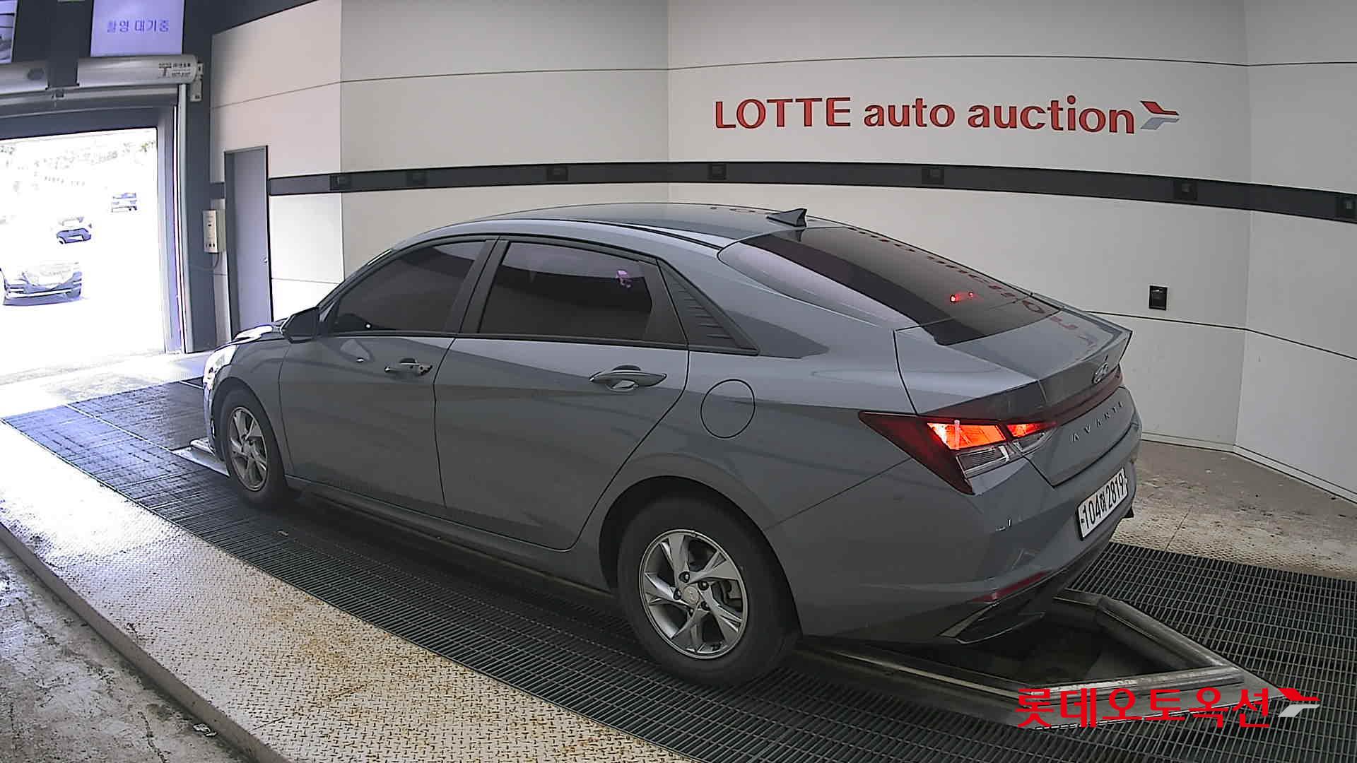 2021 - hyundai avante