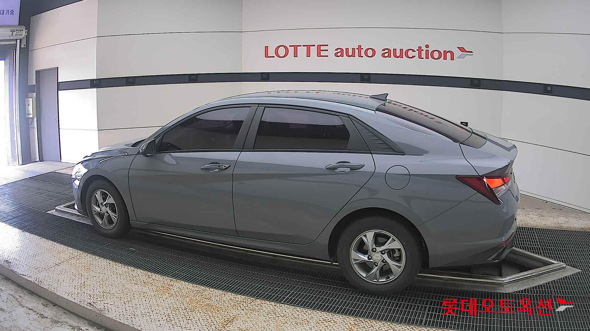 2021 - hyundai avante