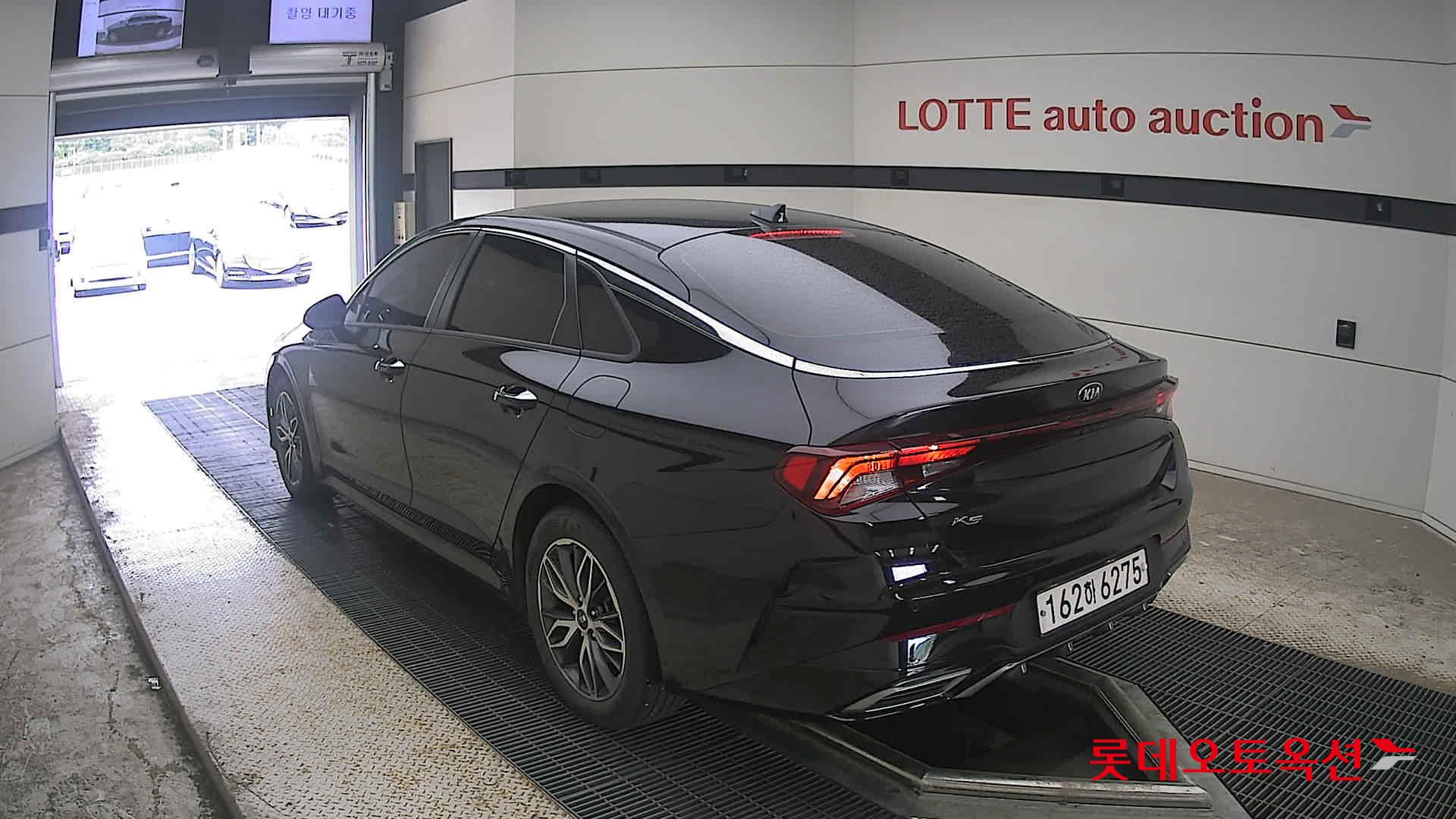 2021 - kia k5