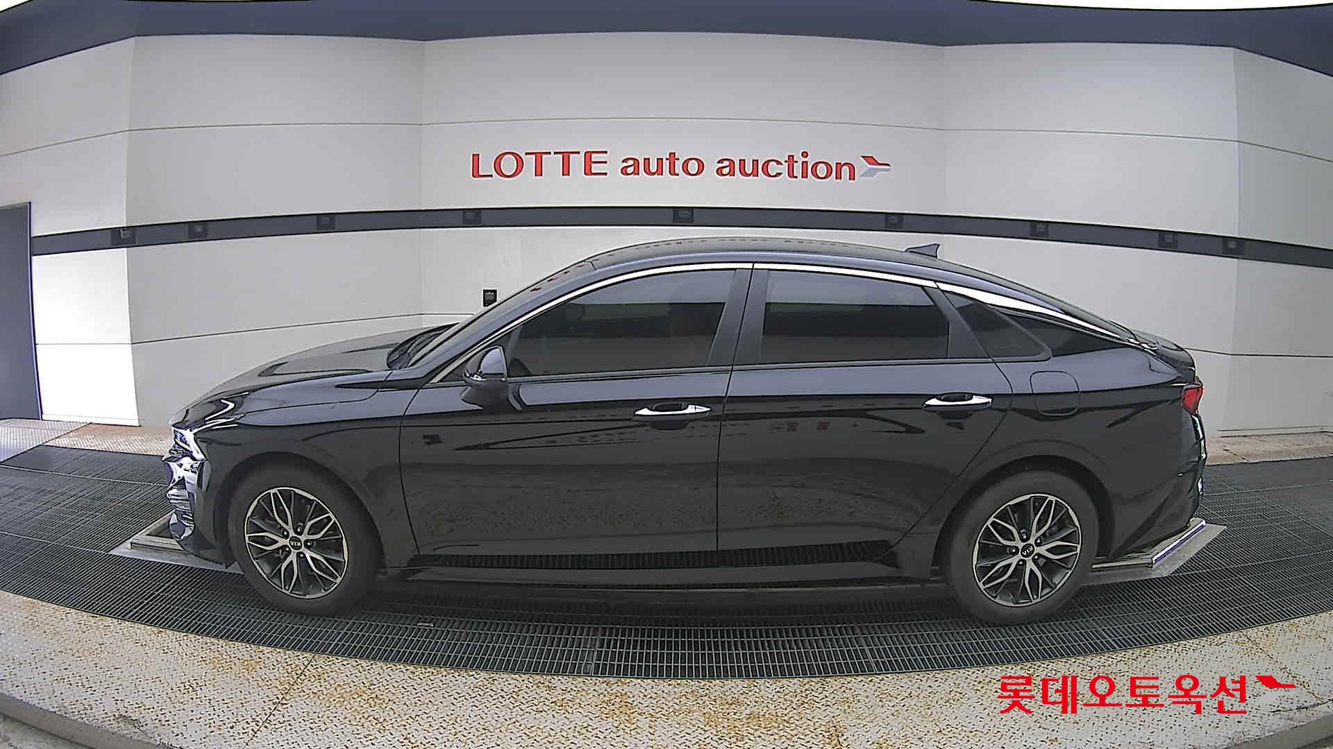 2021 - kia k5
