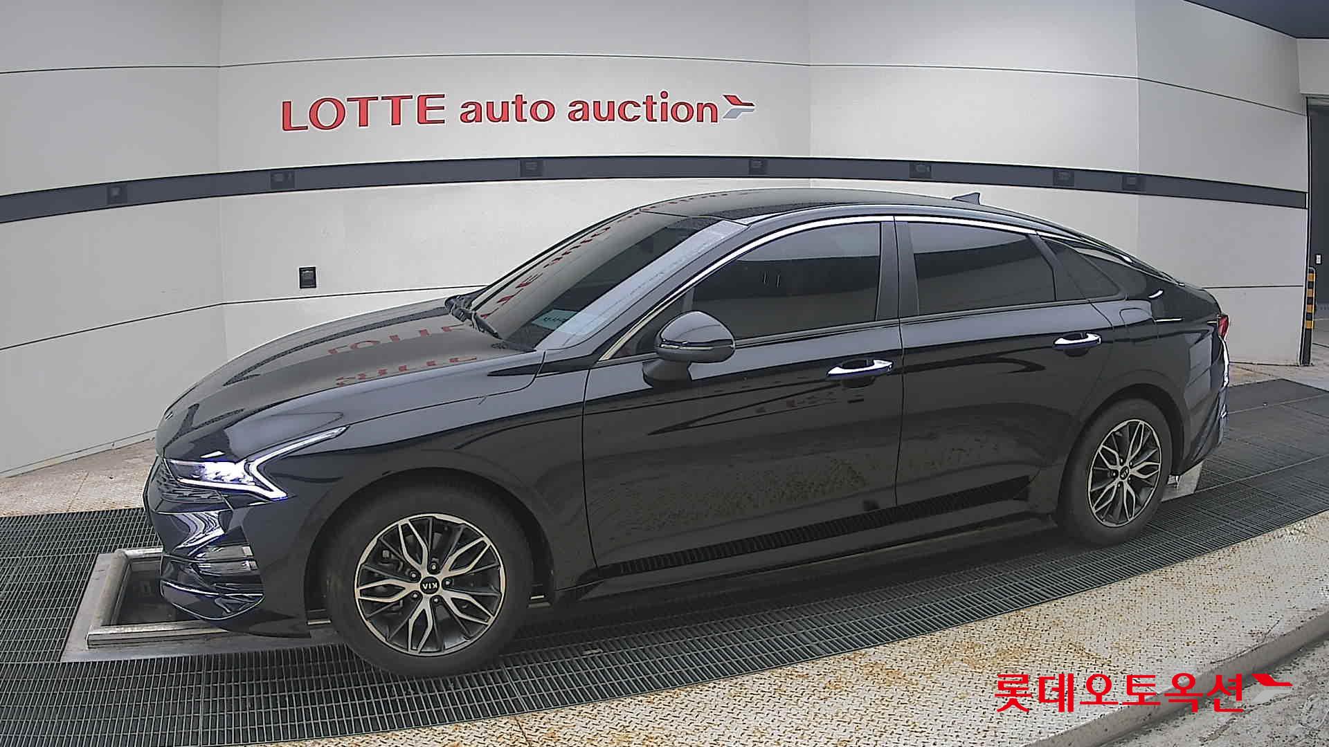 2021 - kia k5
