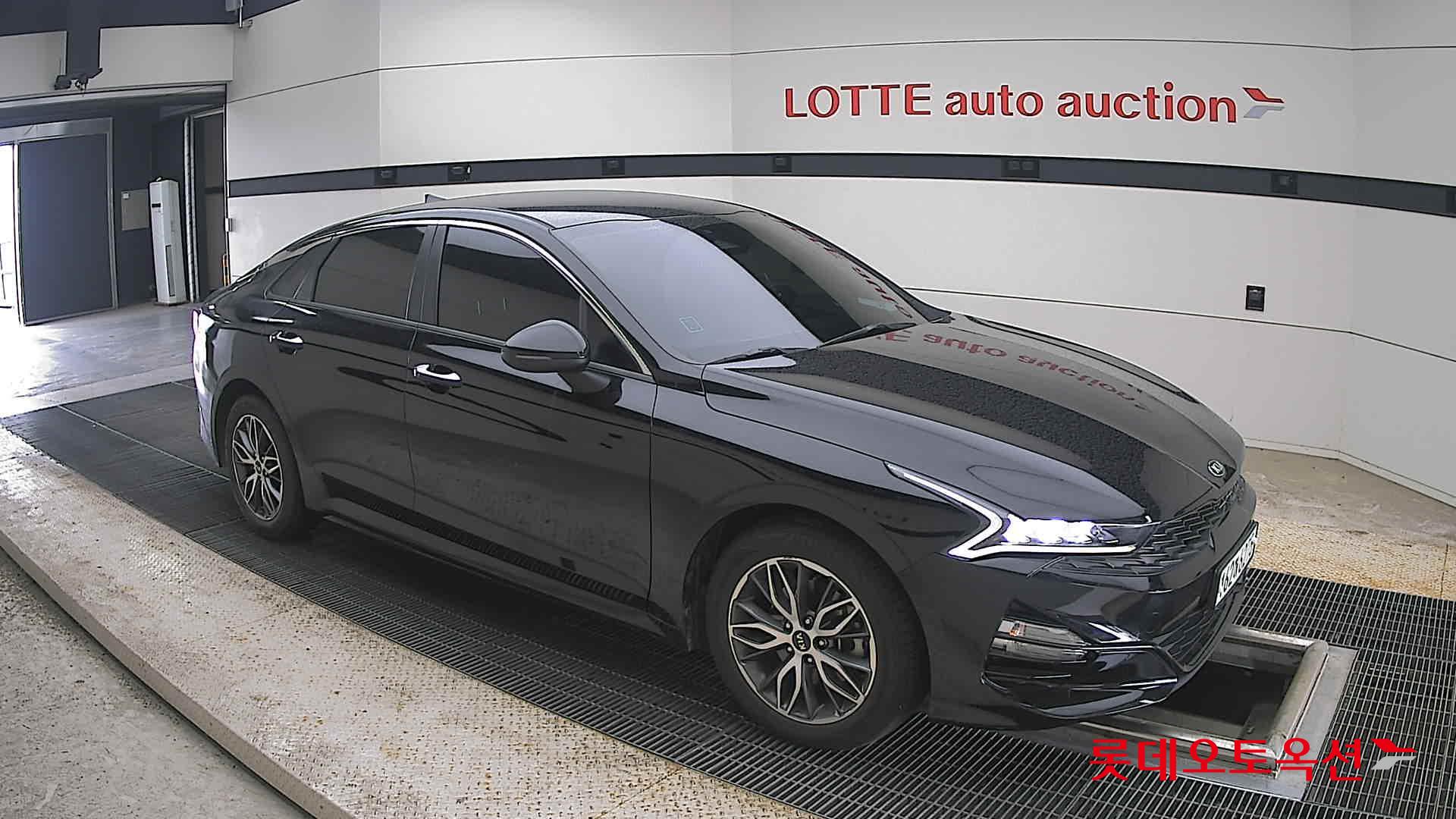 2021 - kia k5
