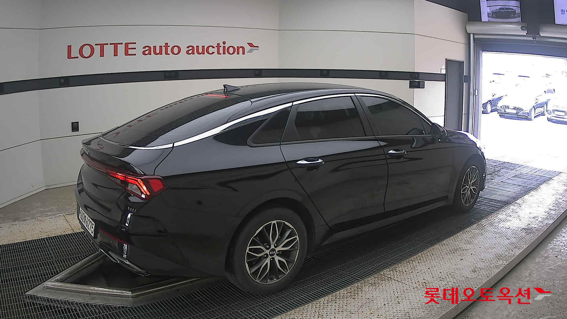 2021 - kia k5