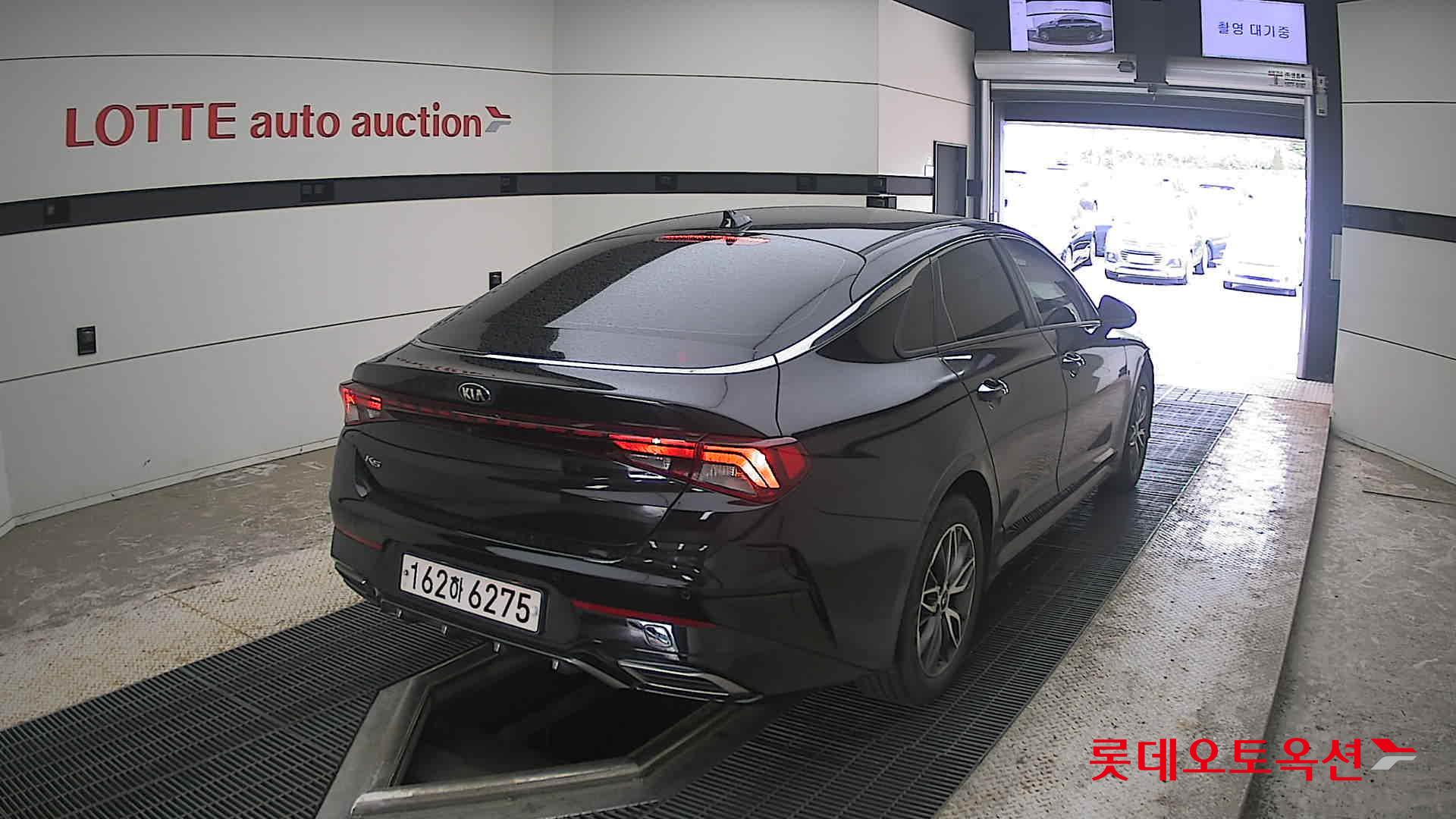 2021 - kia k5