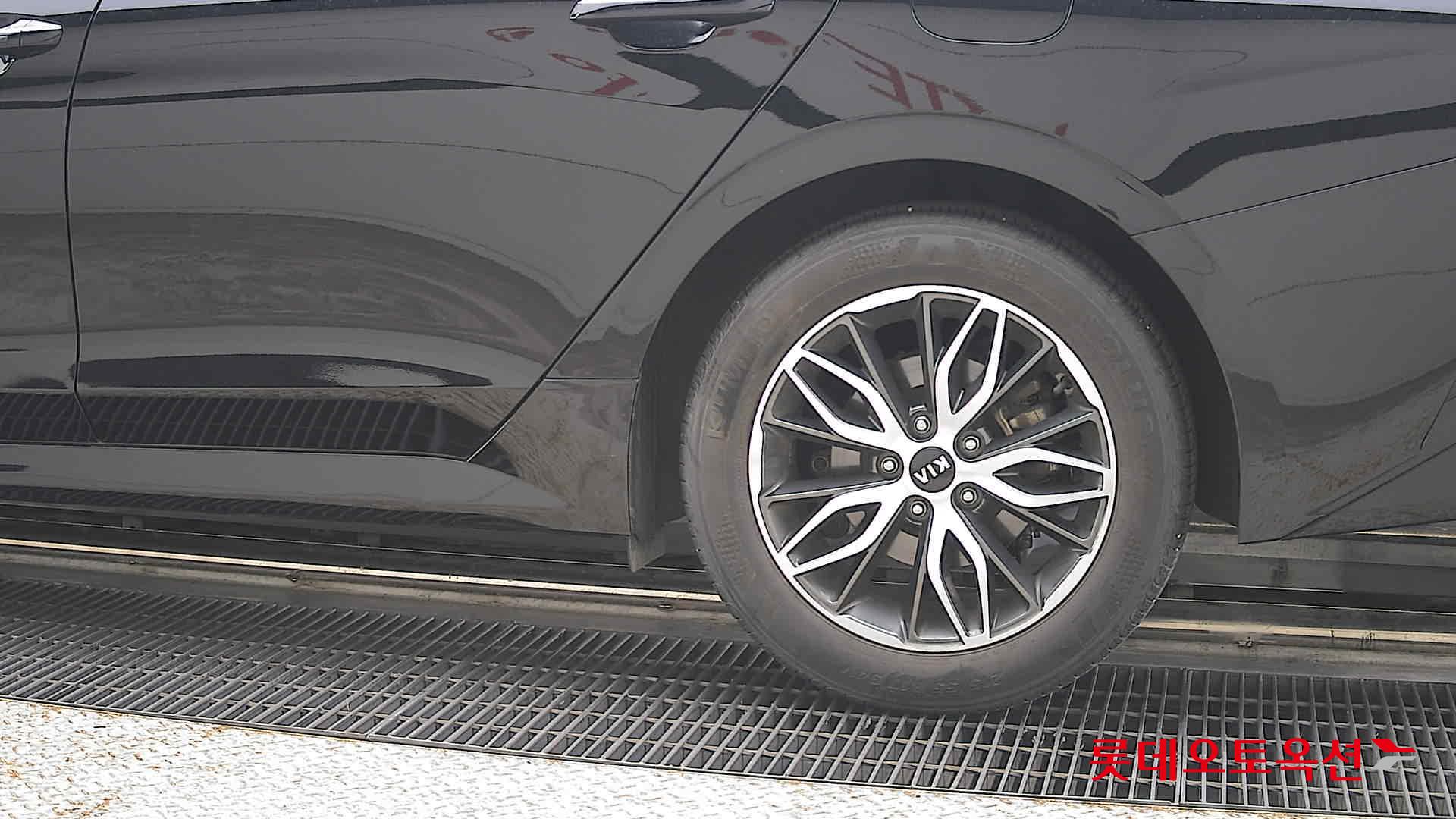 2021 - kia k5