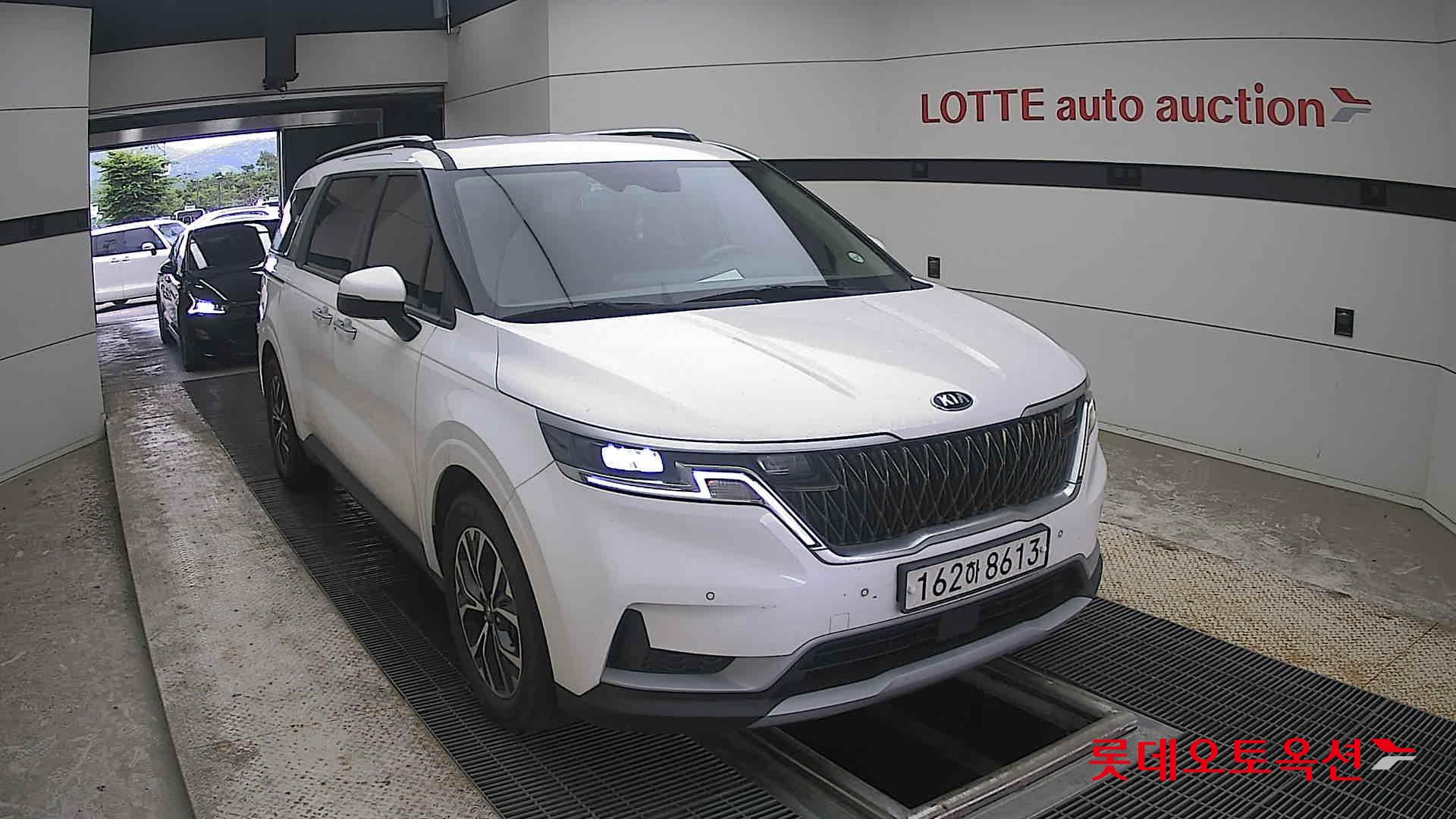 2021 - kia carnival