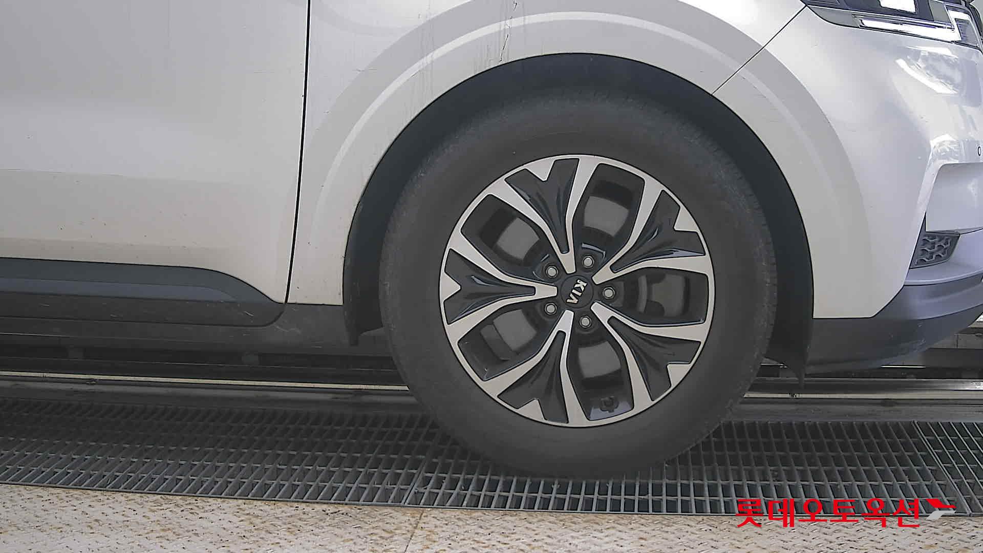 2021 - kia carnival