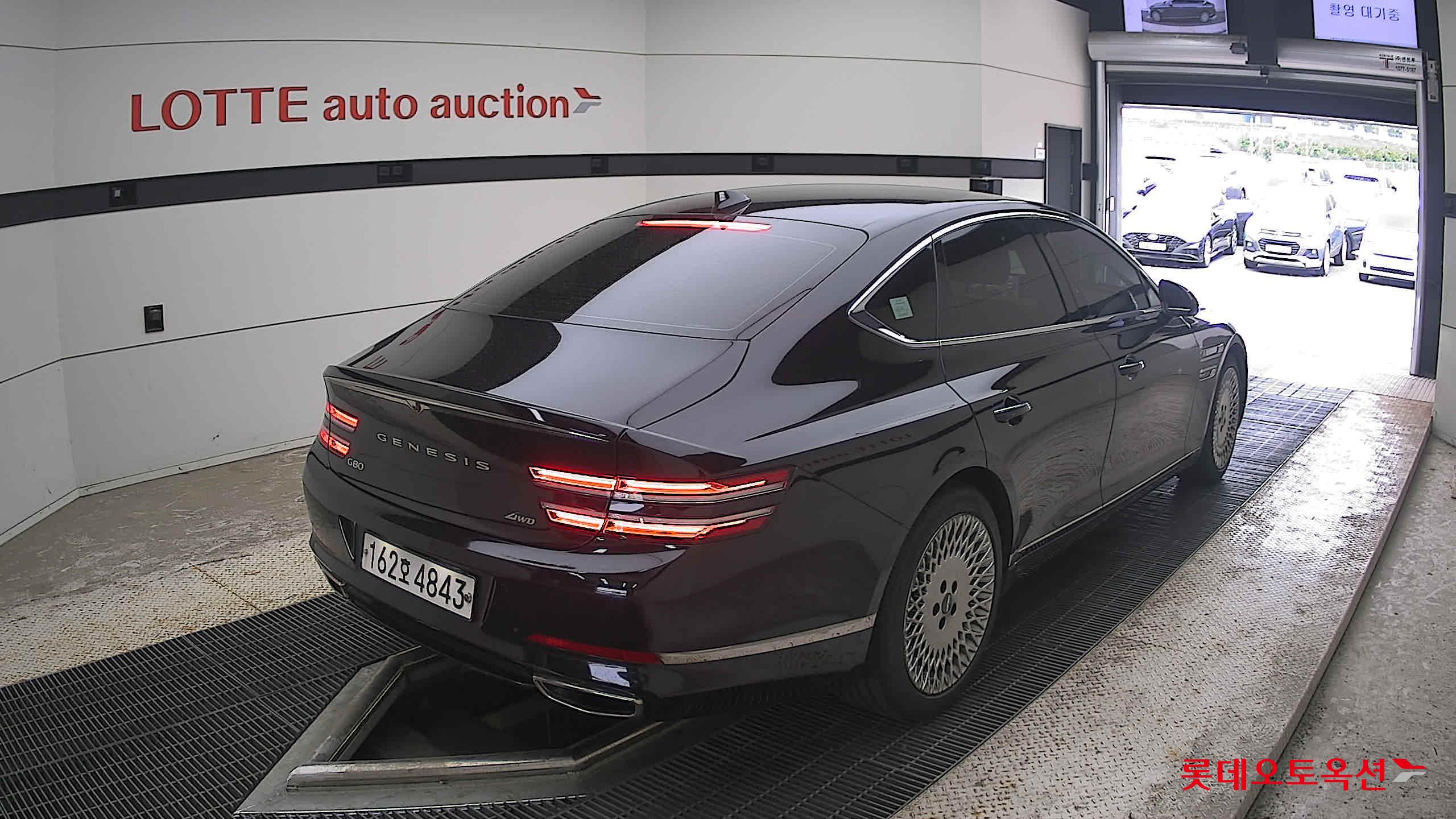 2021 - genesis g80