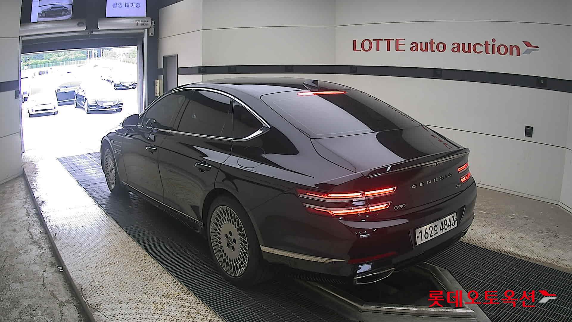 2021 - genesis g80