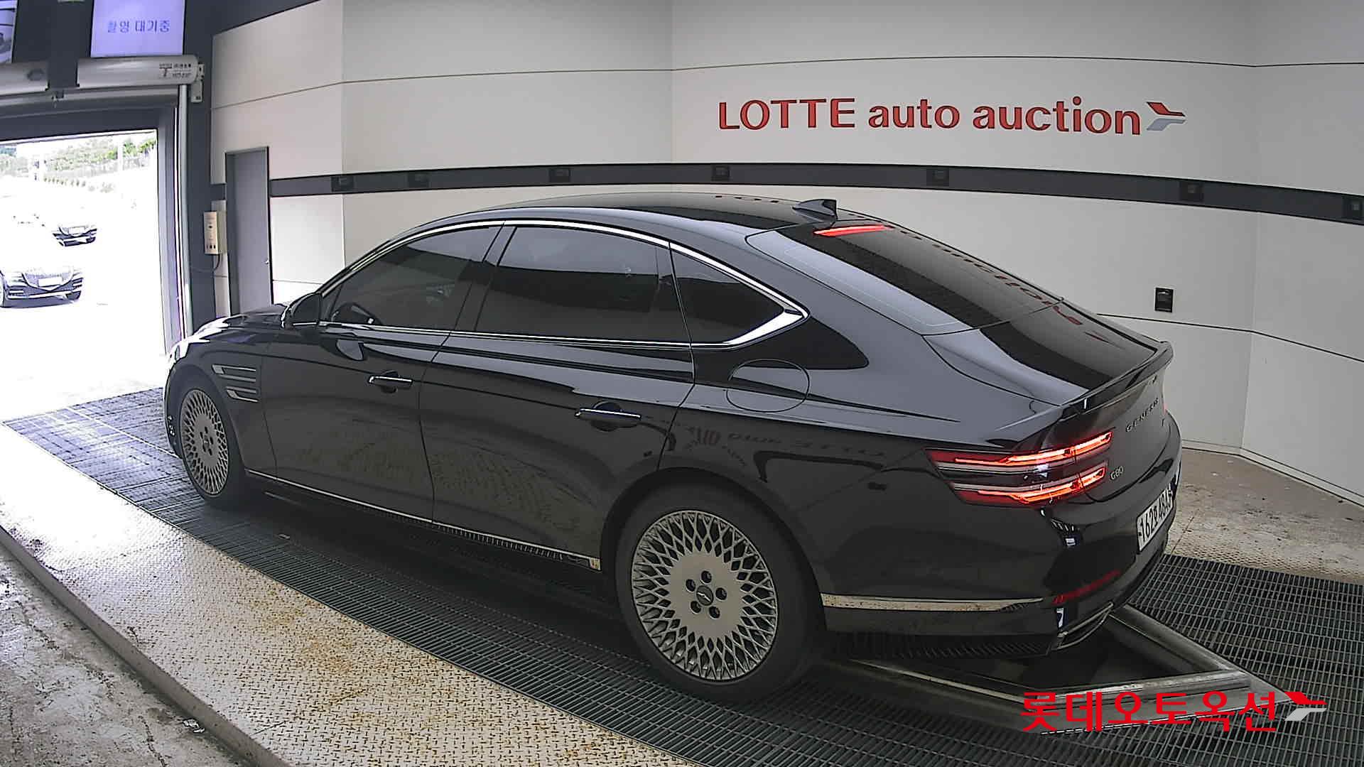 2021 - genesis g80
