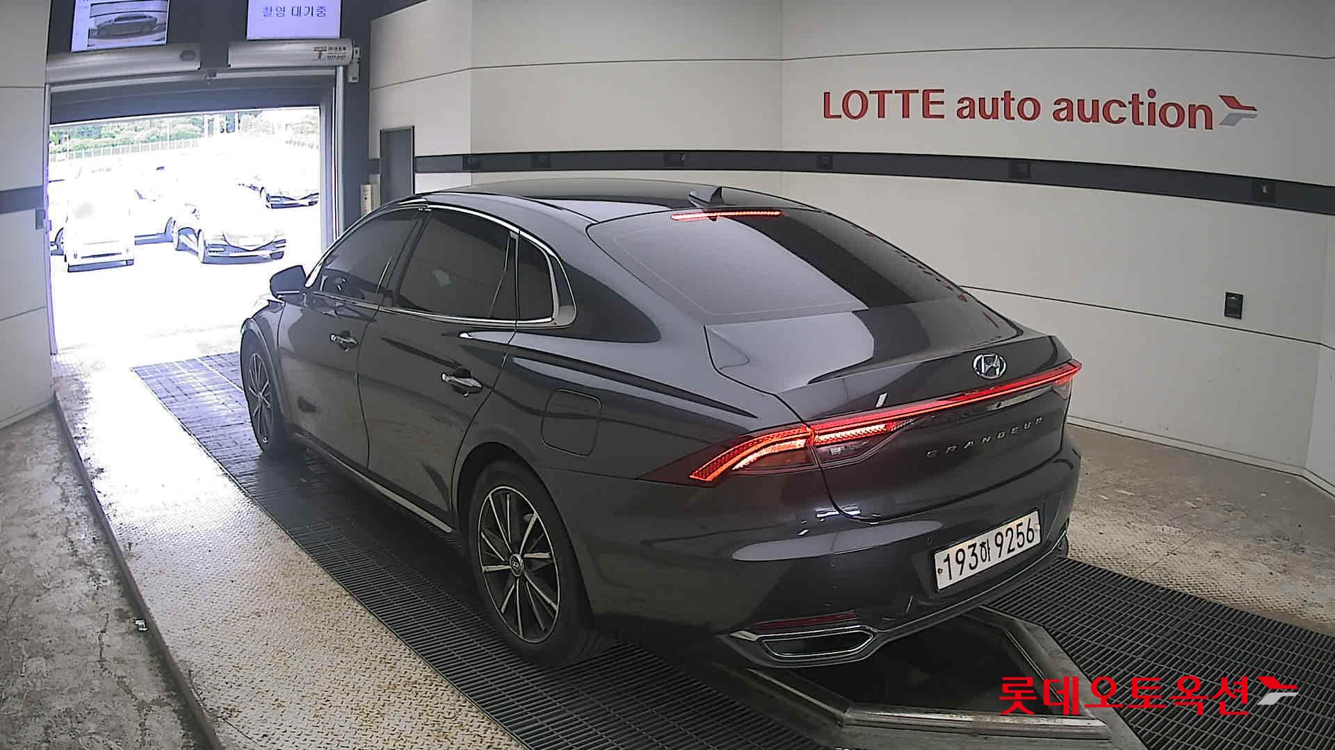 2022 - hyundai grandeur