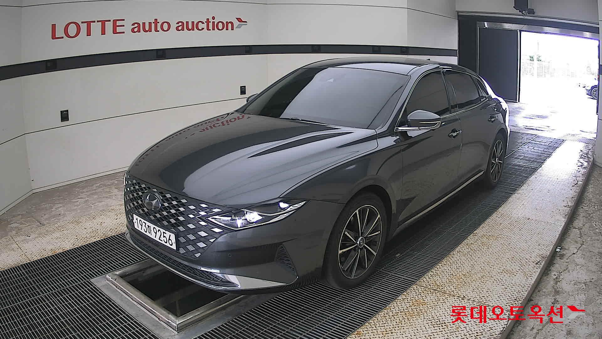 2022 - hyundai grandeur
