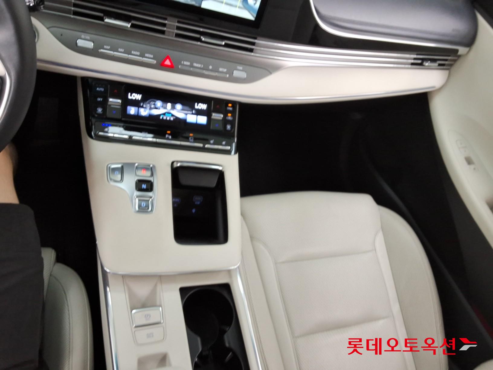 2022 - hyundai grandeur
