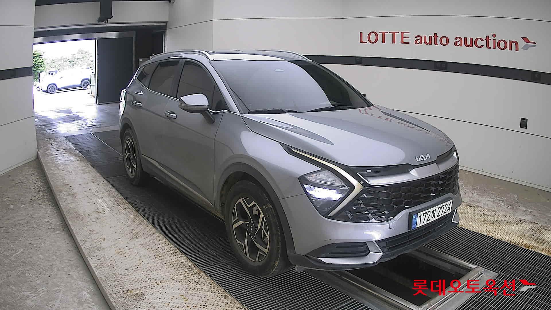 2022 - kia sportage