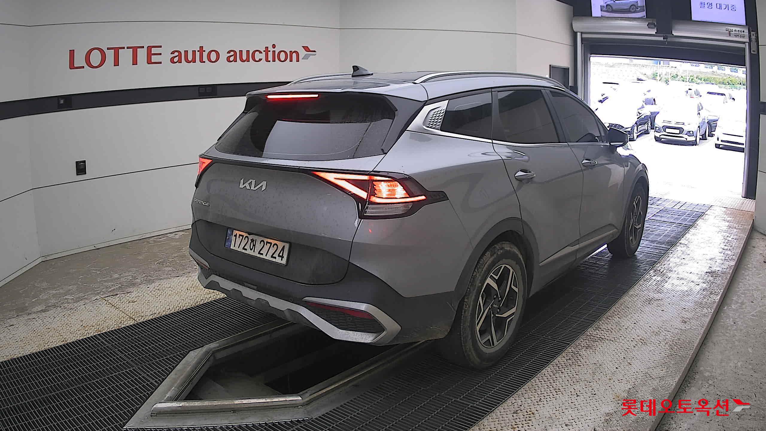 2022 - kia sportage