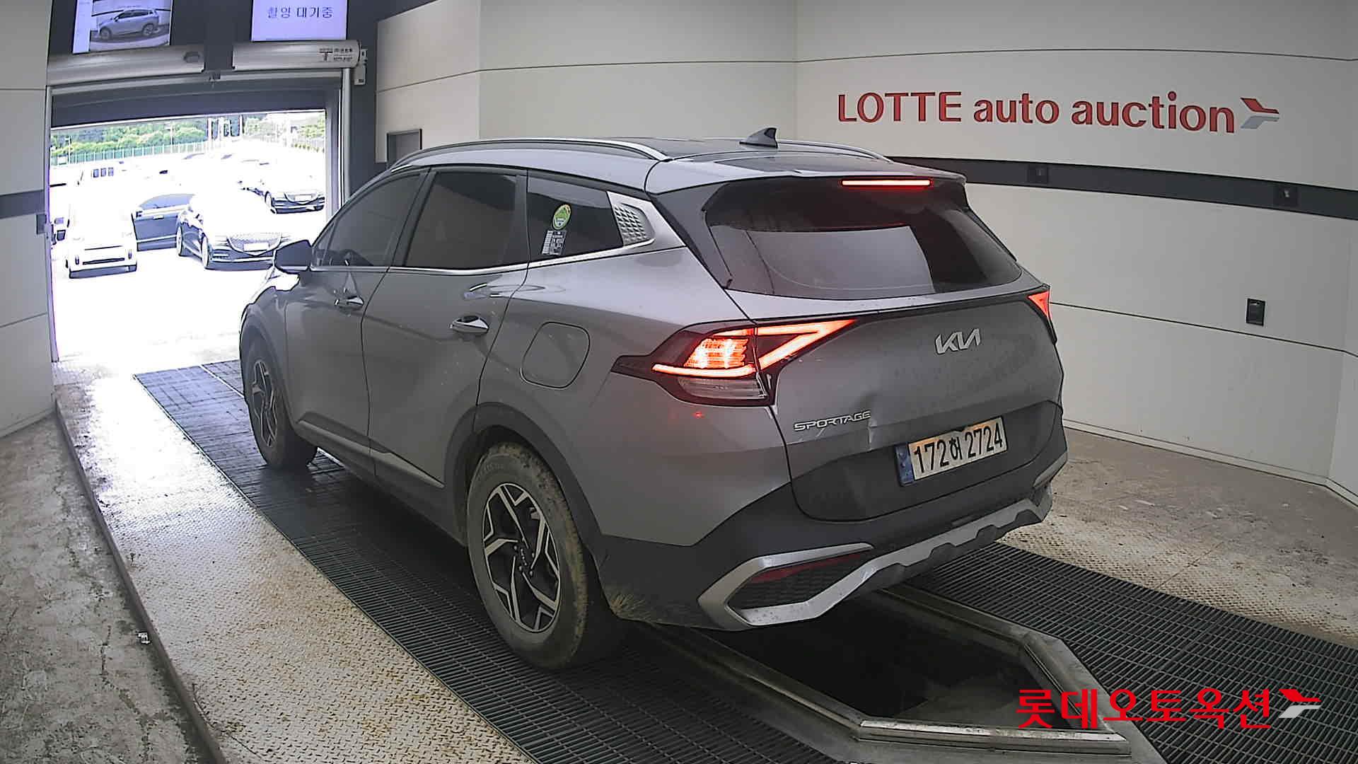 2022 - kia sportage