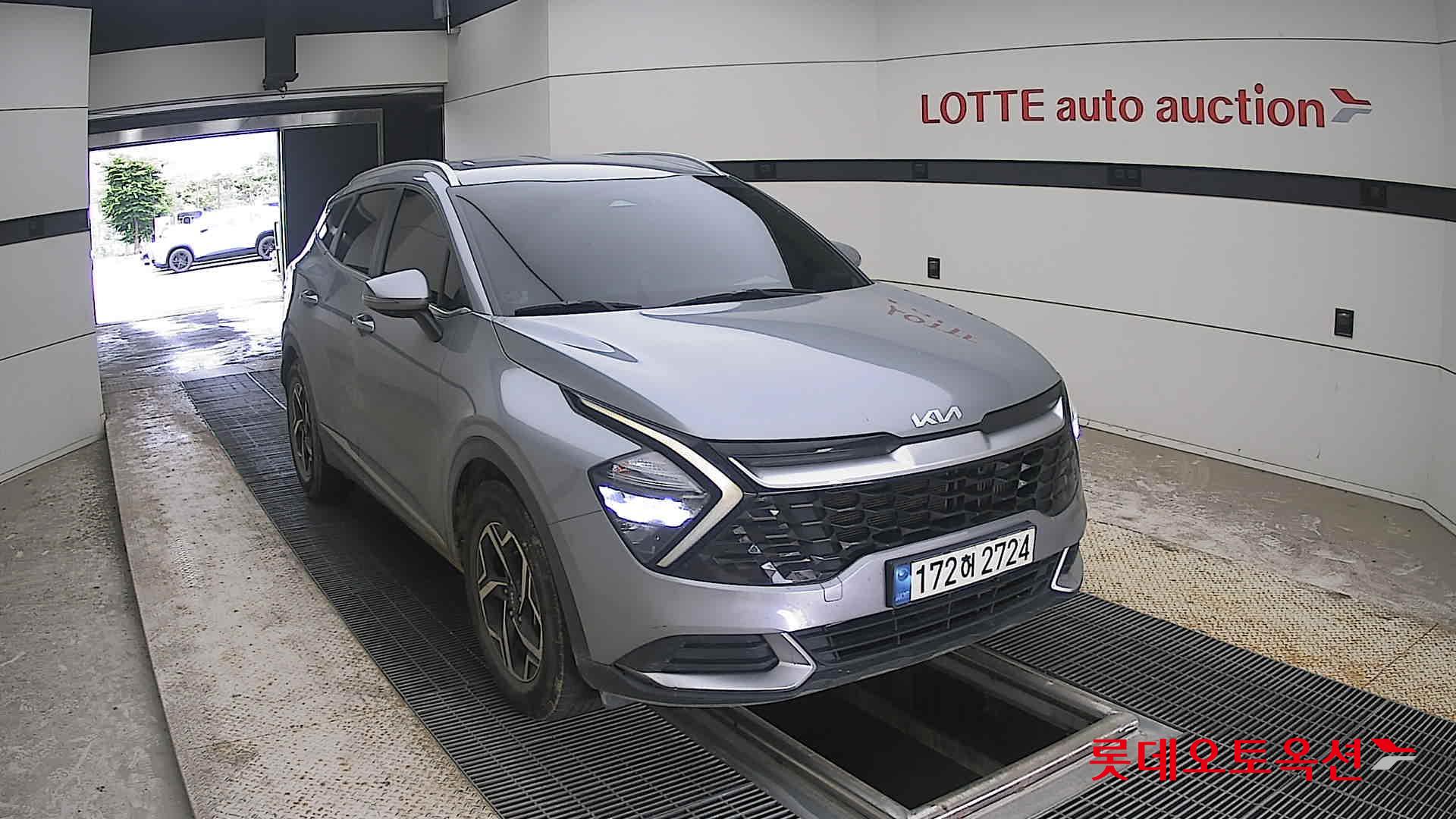 2022 - kia sportage