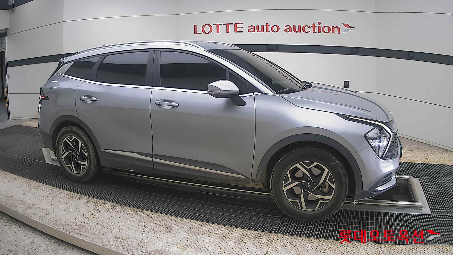 2022 - kia sportage