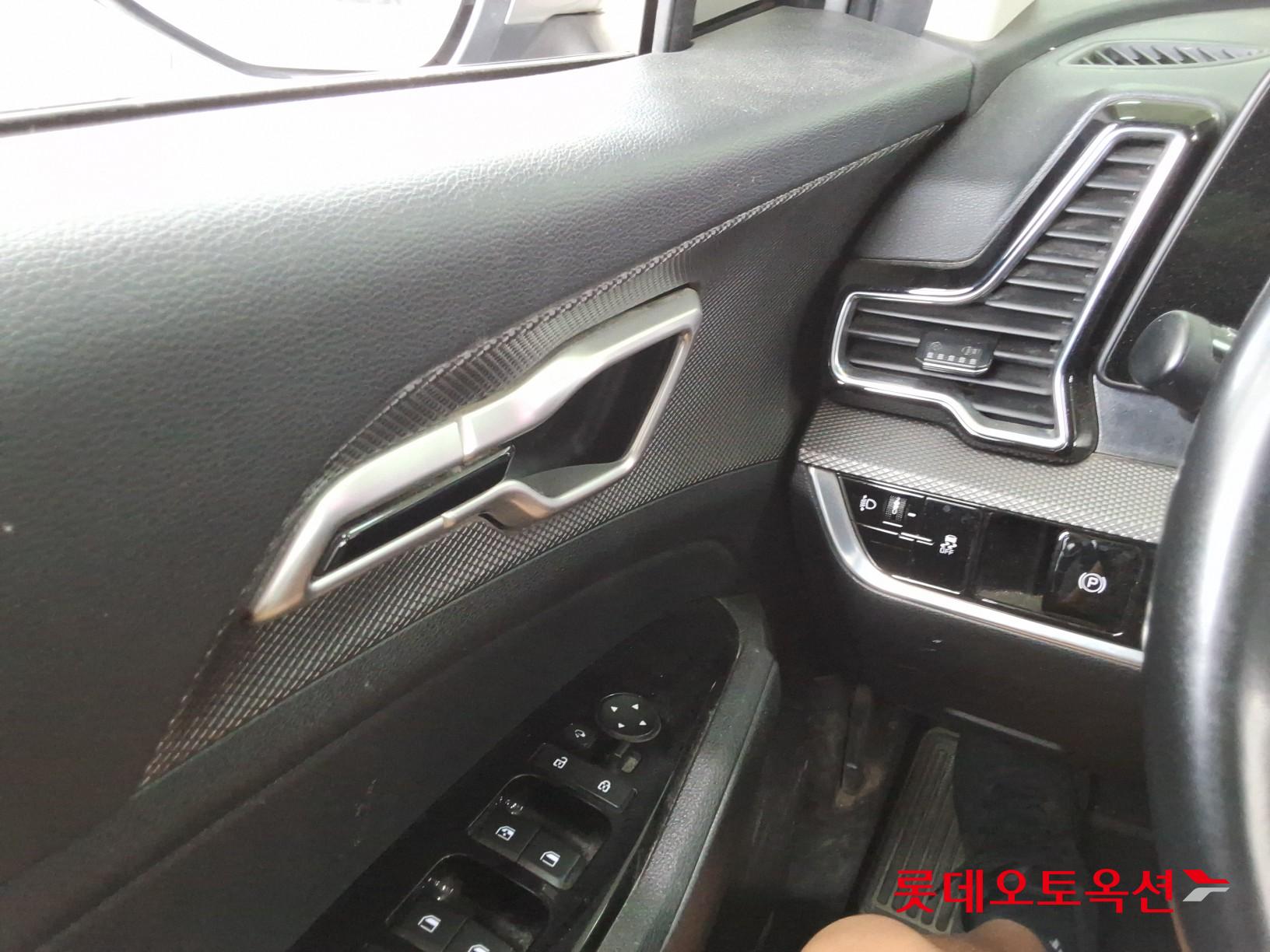 2022 - kia sportage