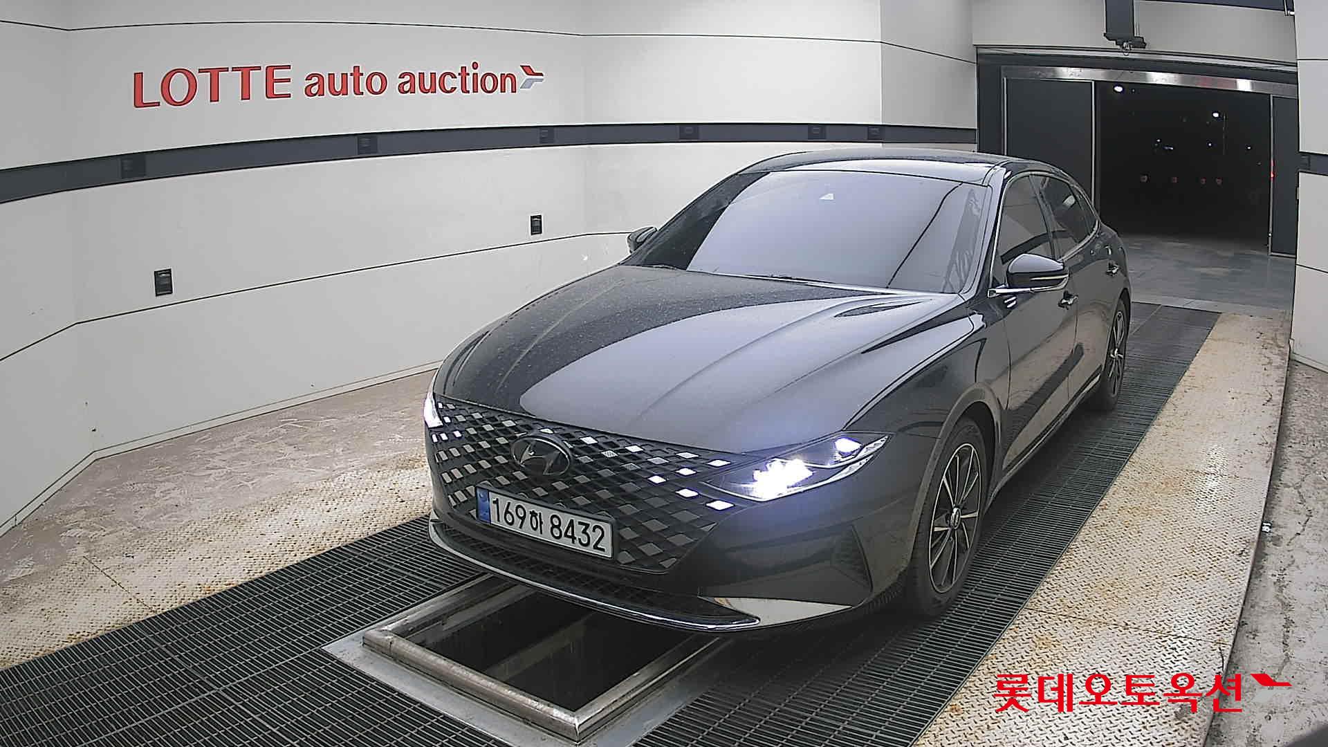 2022 - hyundai grandeur