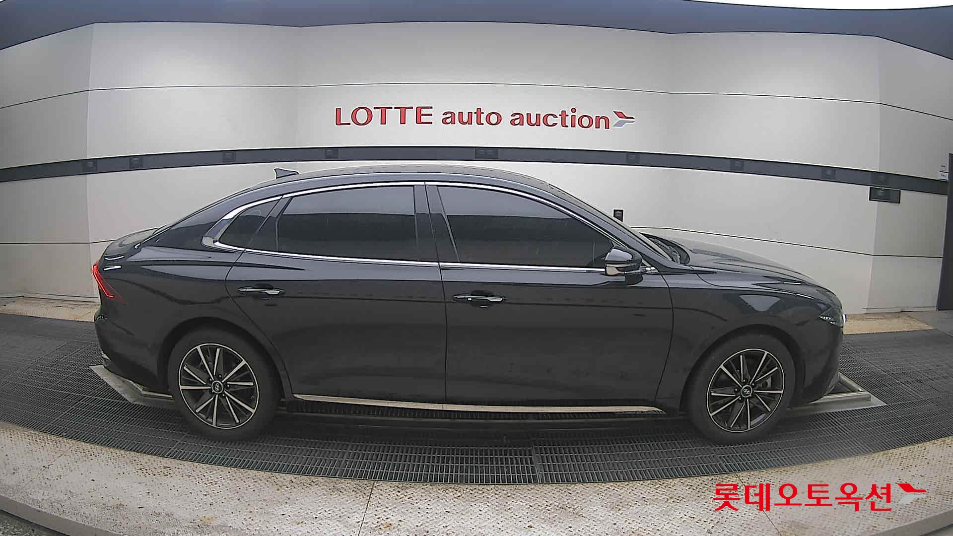 2022 - hyundai grandeur
