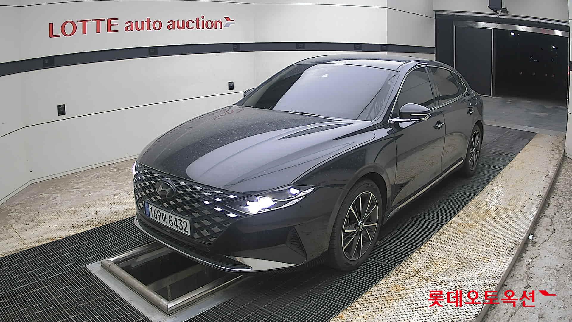 2022 - hyundai grandeur