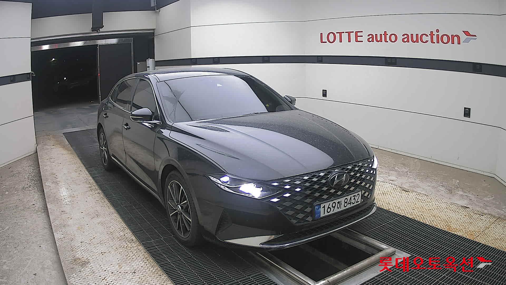 2022 - hyundai grandeur