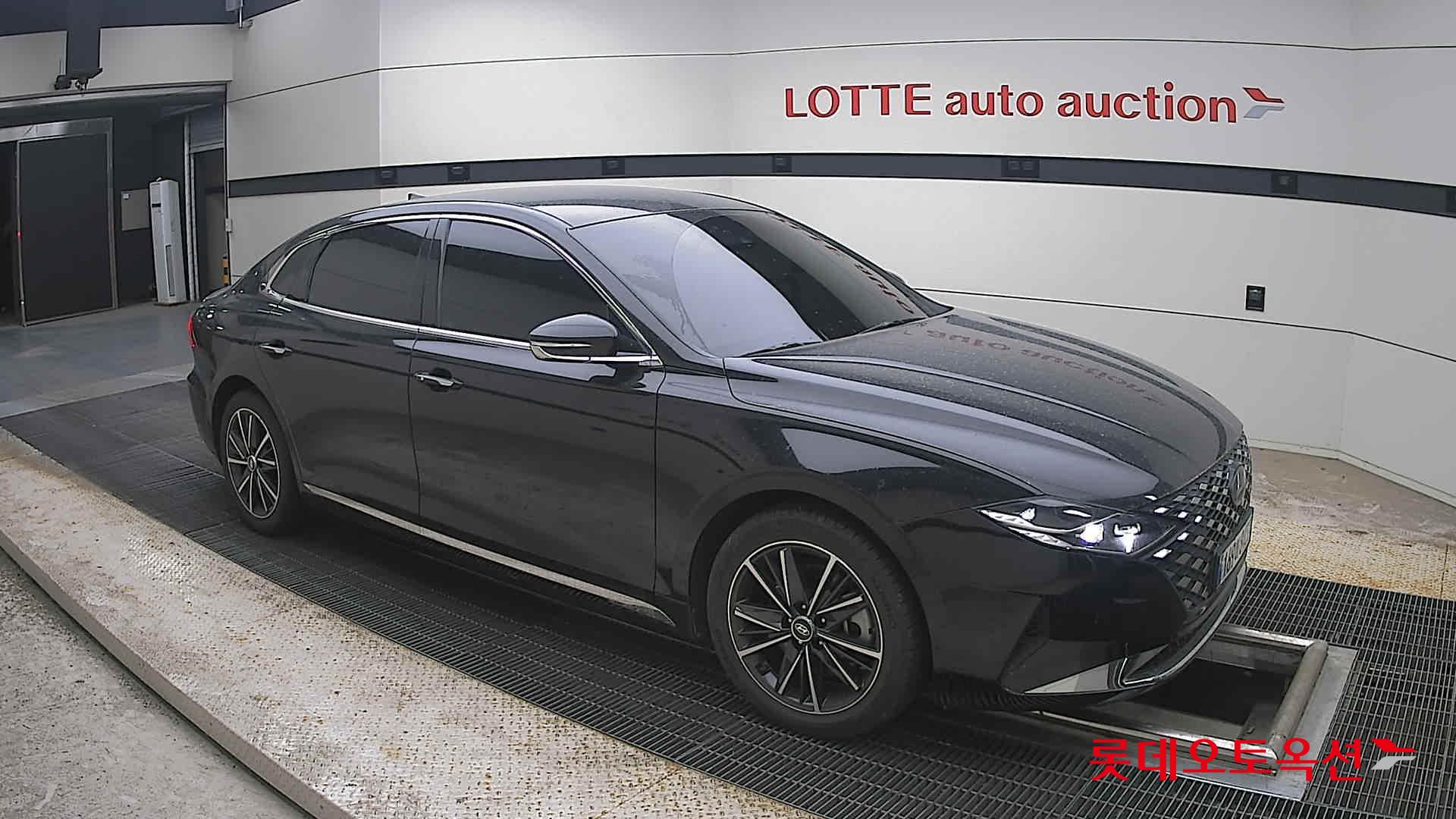 2022 - hyundai grandeur