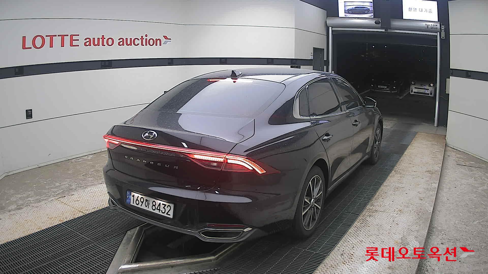 2022 - hyundai grandeur