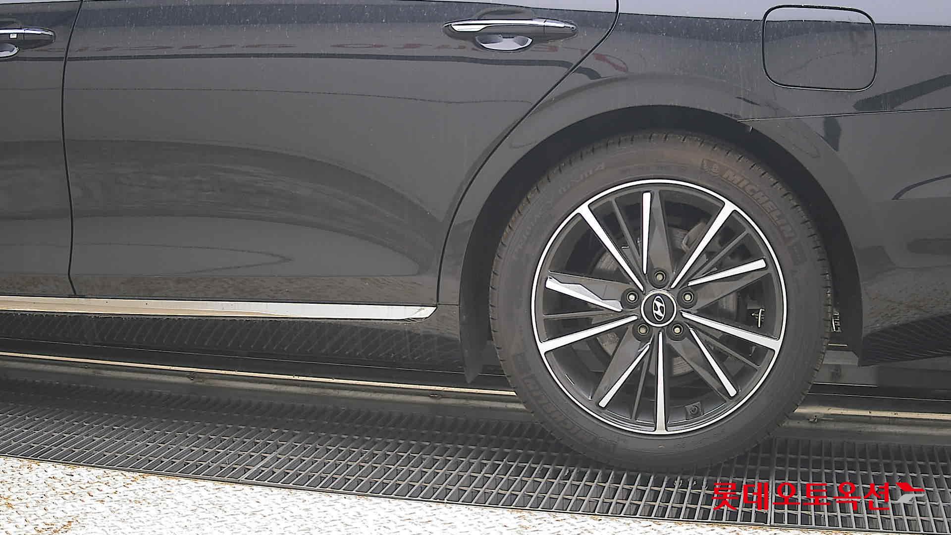 2022 - hyundai grandeur