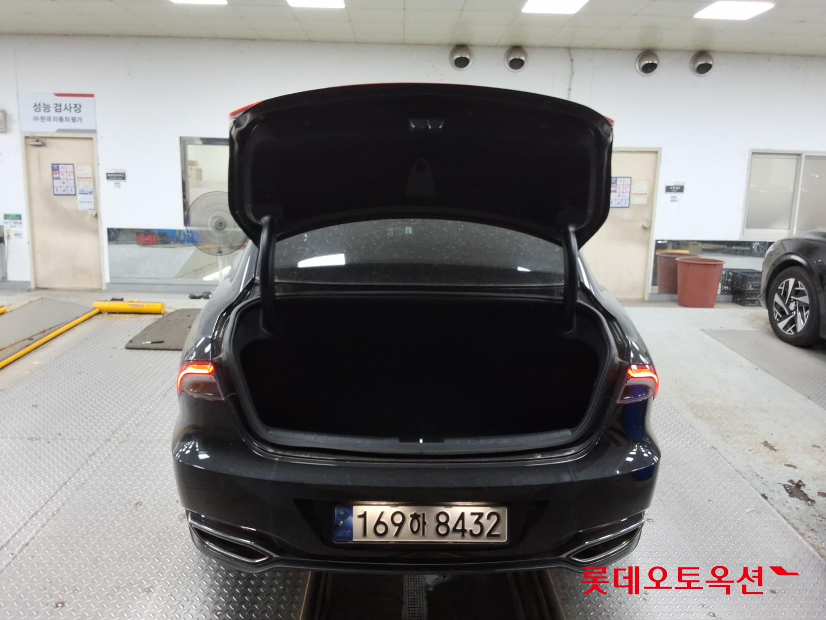 2022 - hyundai grandeur