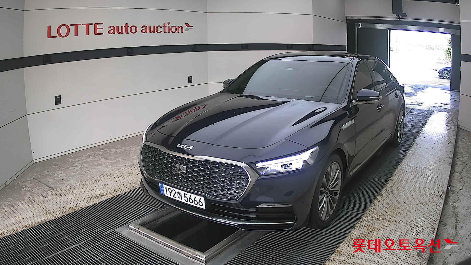 2023 - kia k9