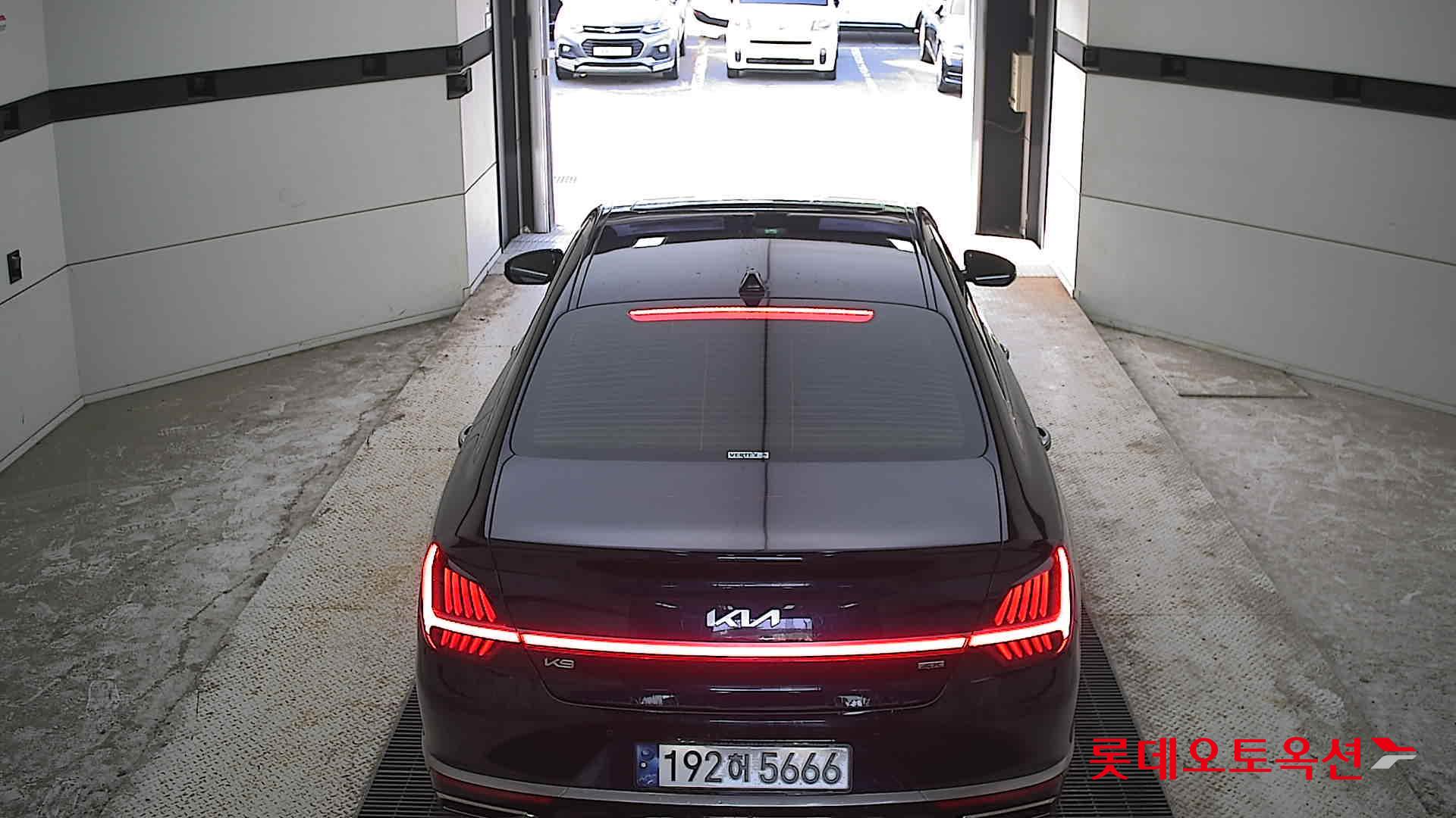 2023 - kia k9