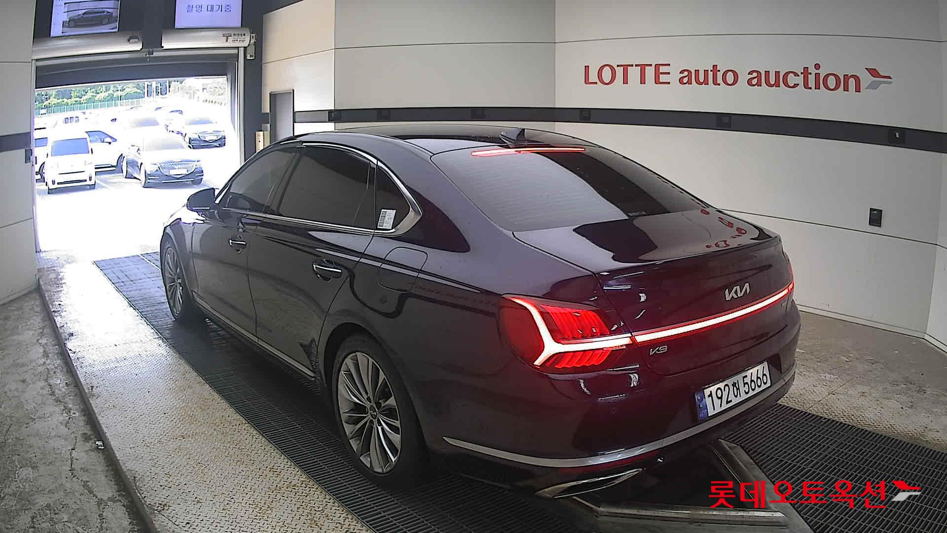 2023 - kia k9