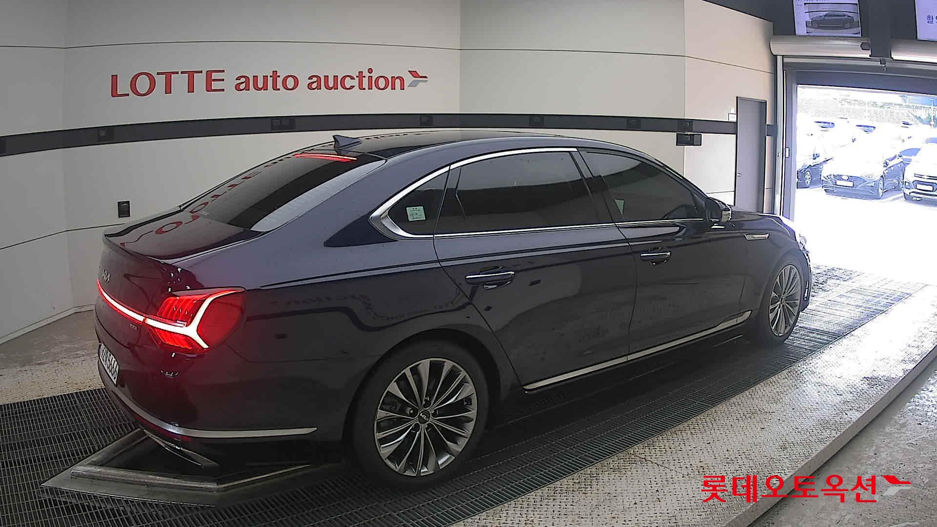 2023 - kia k9