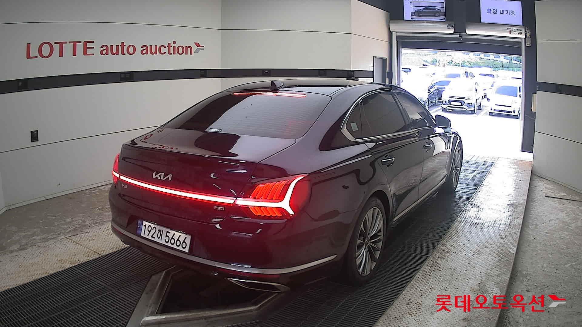 2023 - kia k9