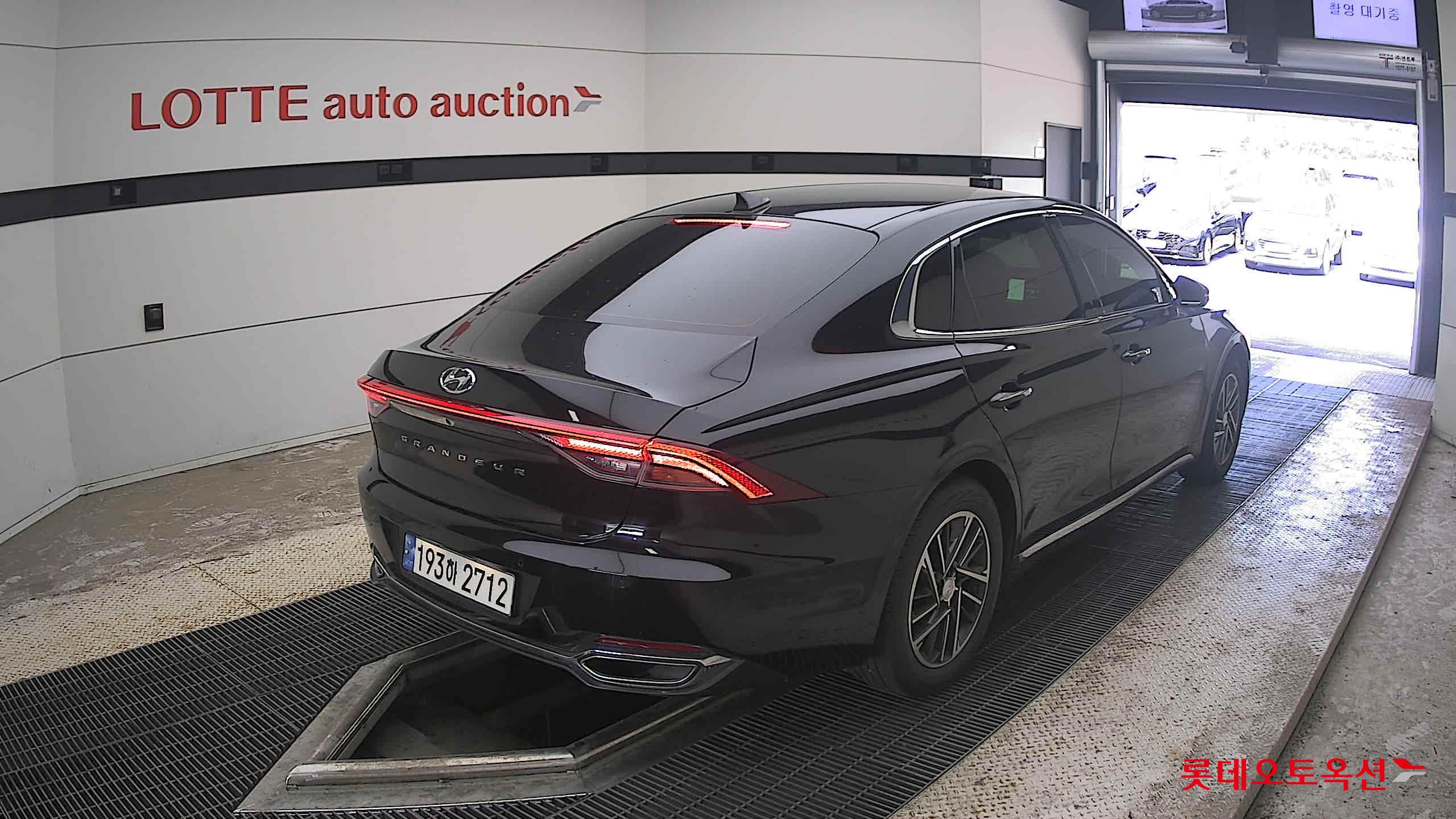 2022 - hyundai grandeur