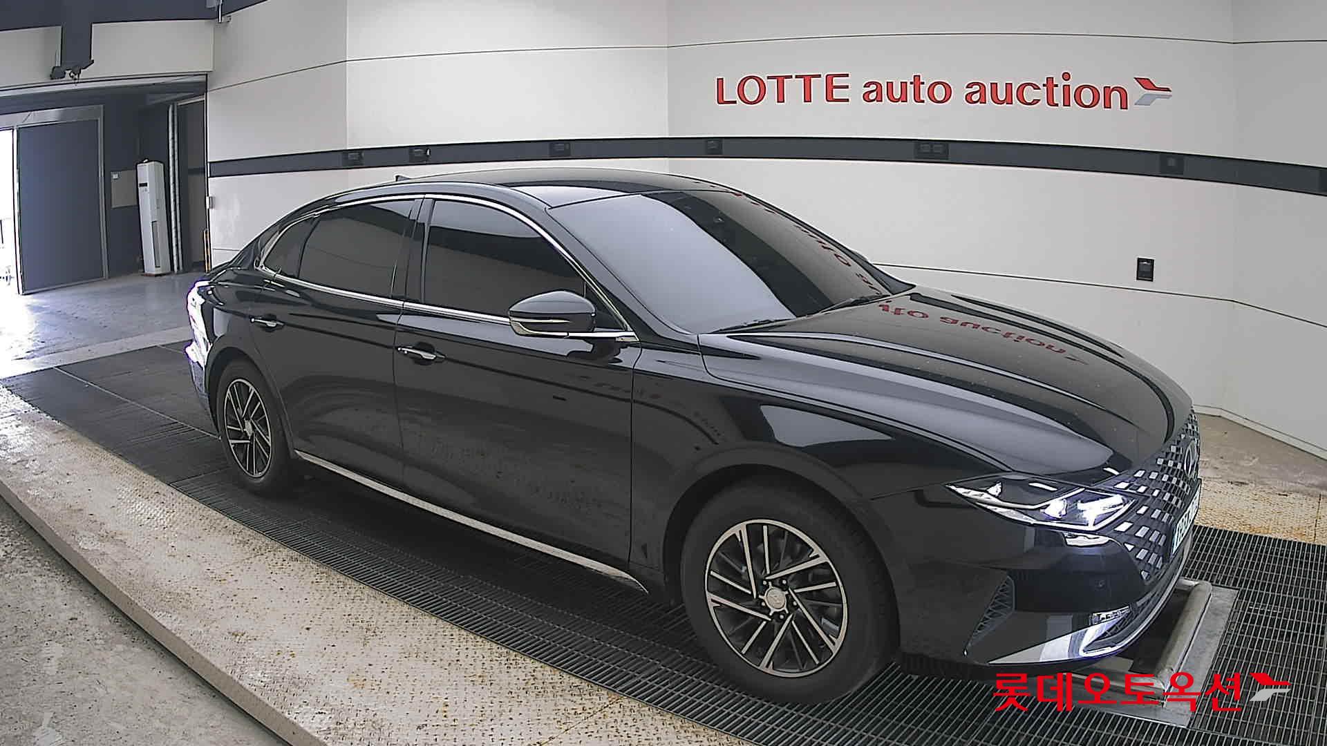 2022 - hyundai grandeur