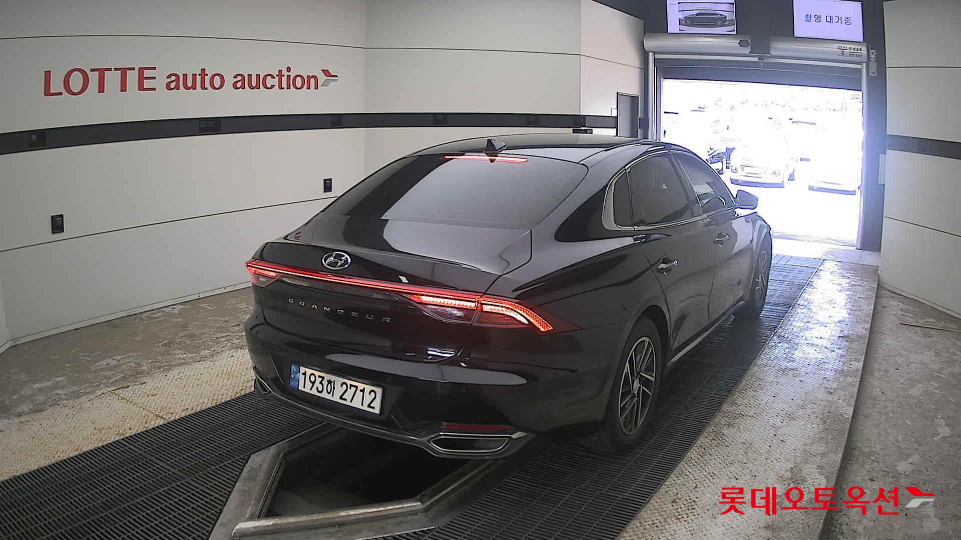 2022 - hyundai grandeur
