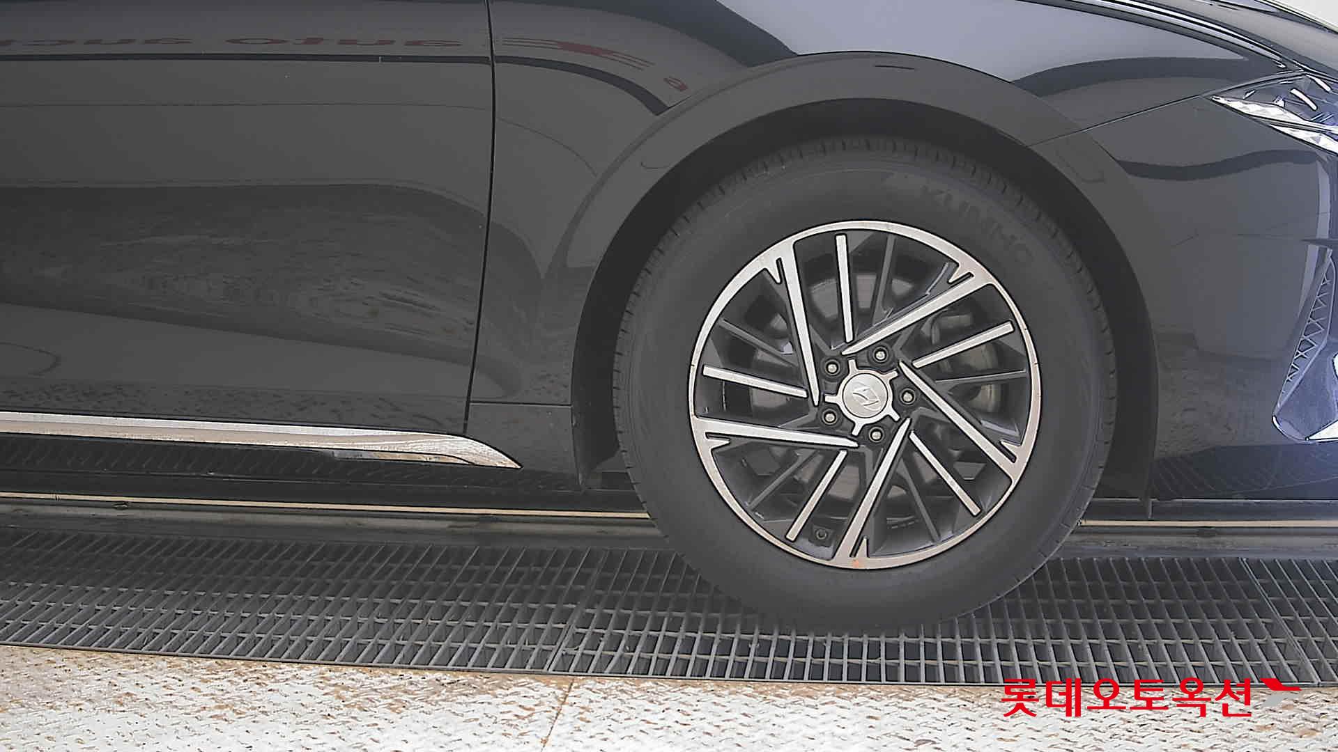 2022 - hyundai grandeur