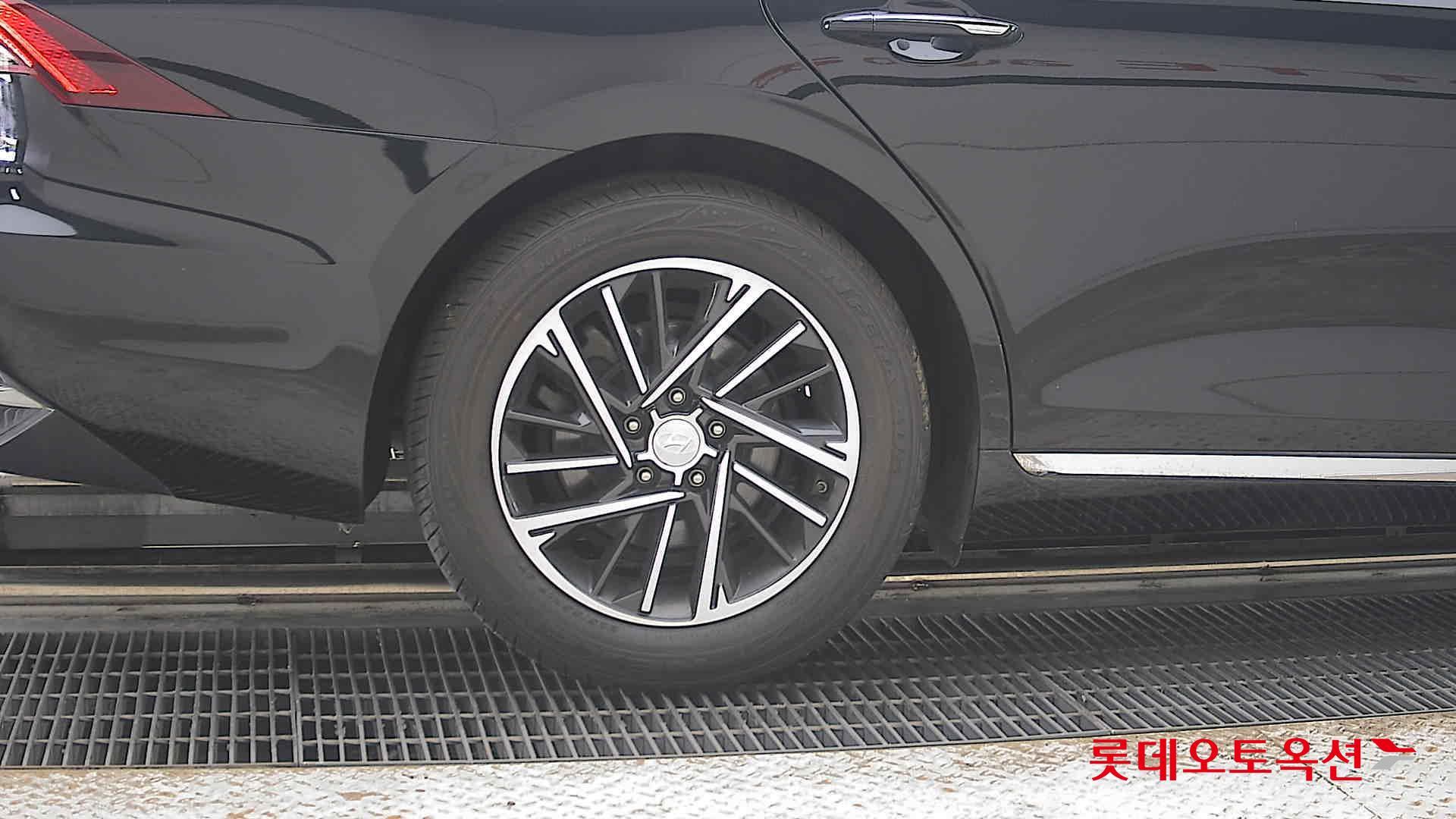 2022 - hyundai grandeur