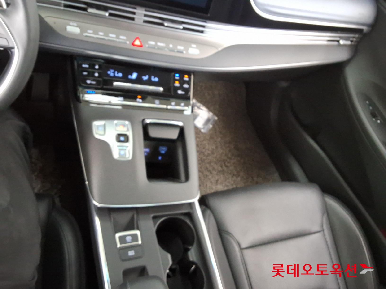 2022 - hyundai grandeur