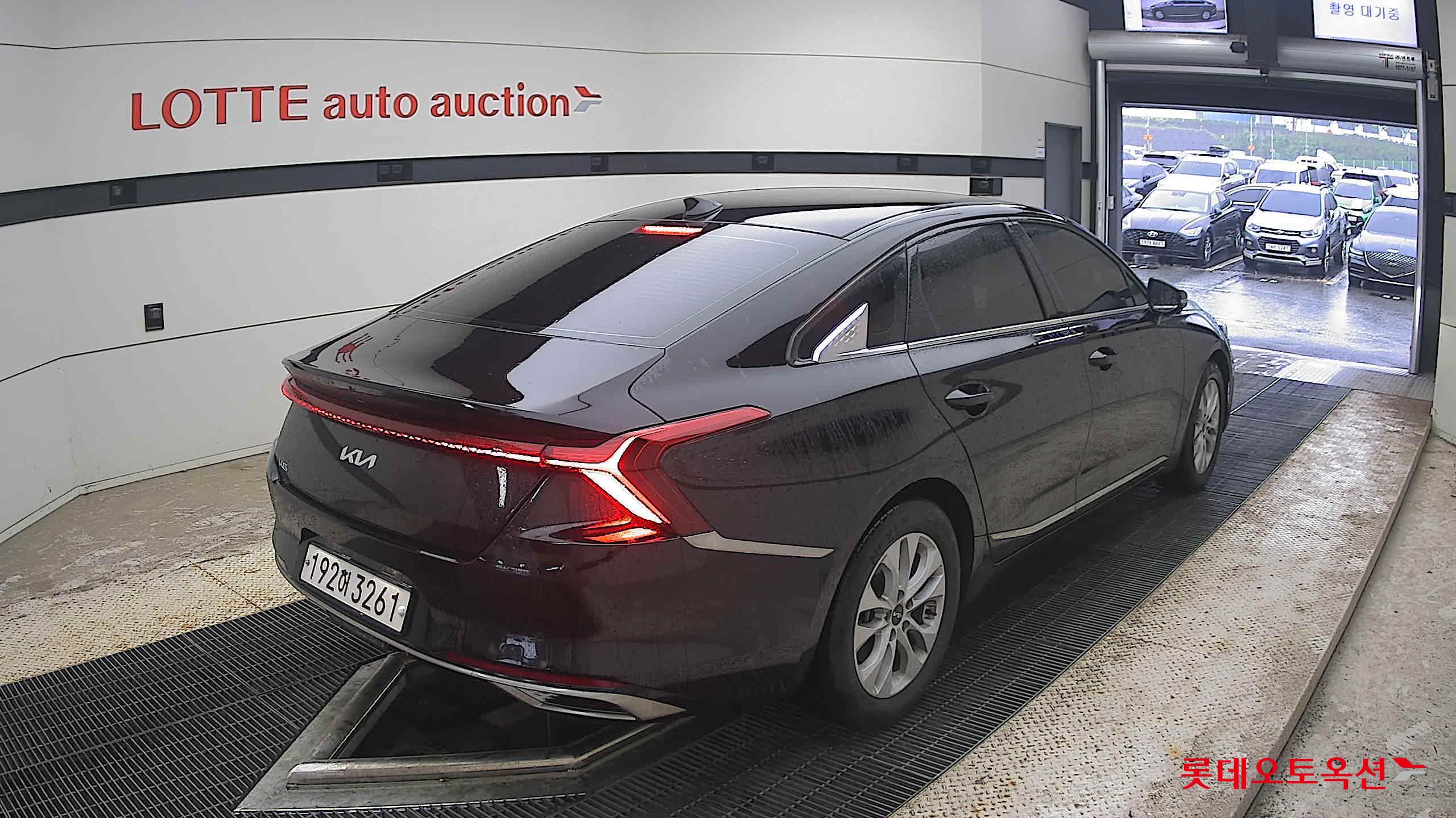 2023 - kia k8