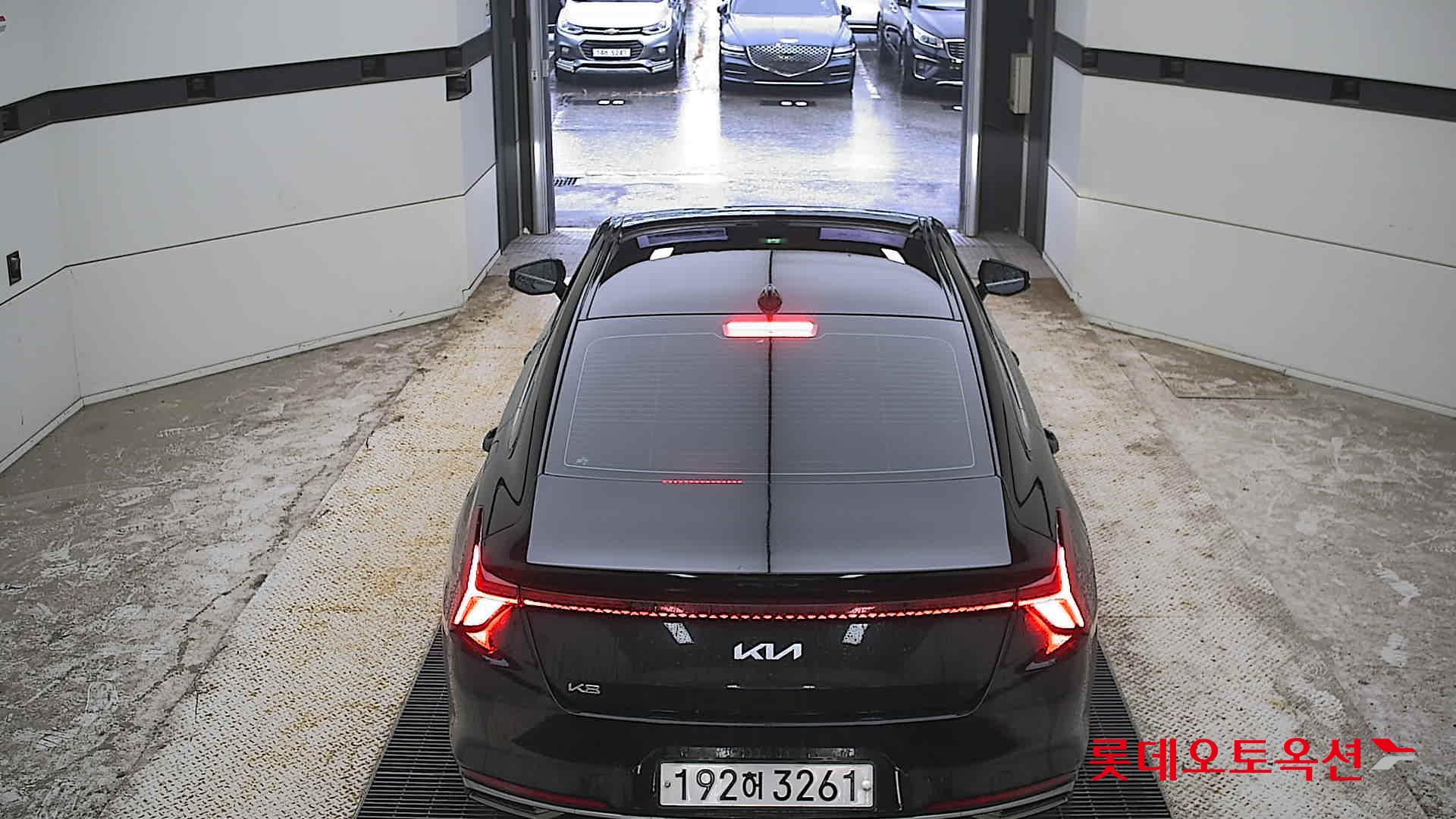 2023 - kia k8
