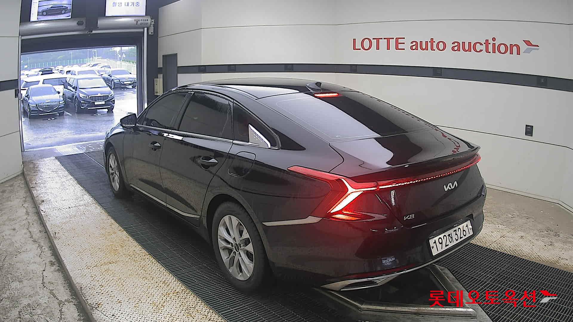 2023 - kia k8