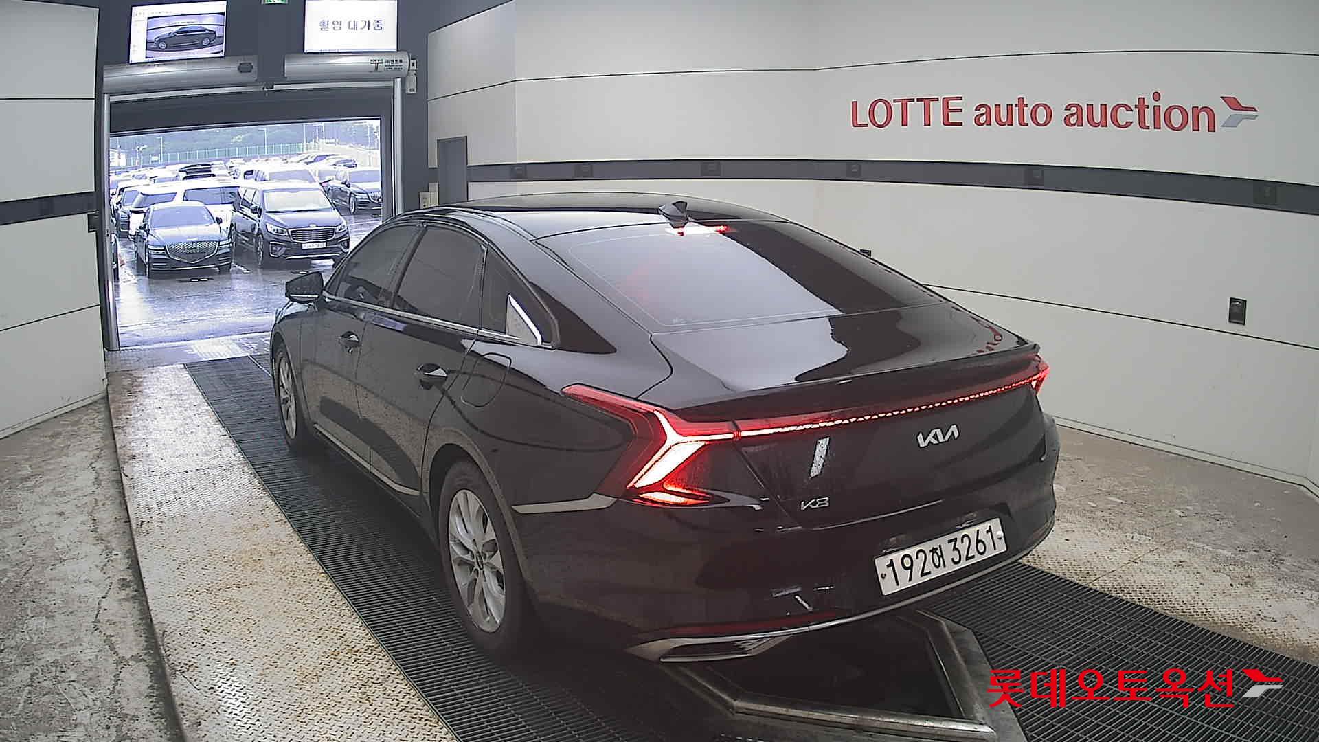 2023 - kia k8