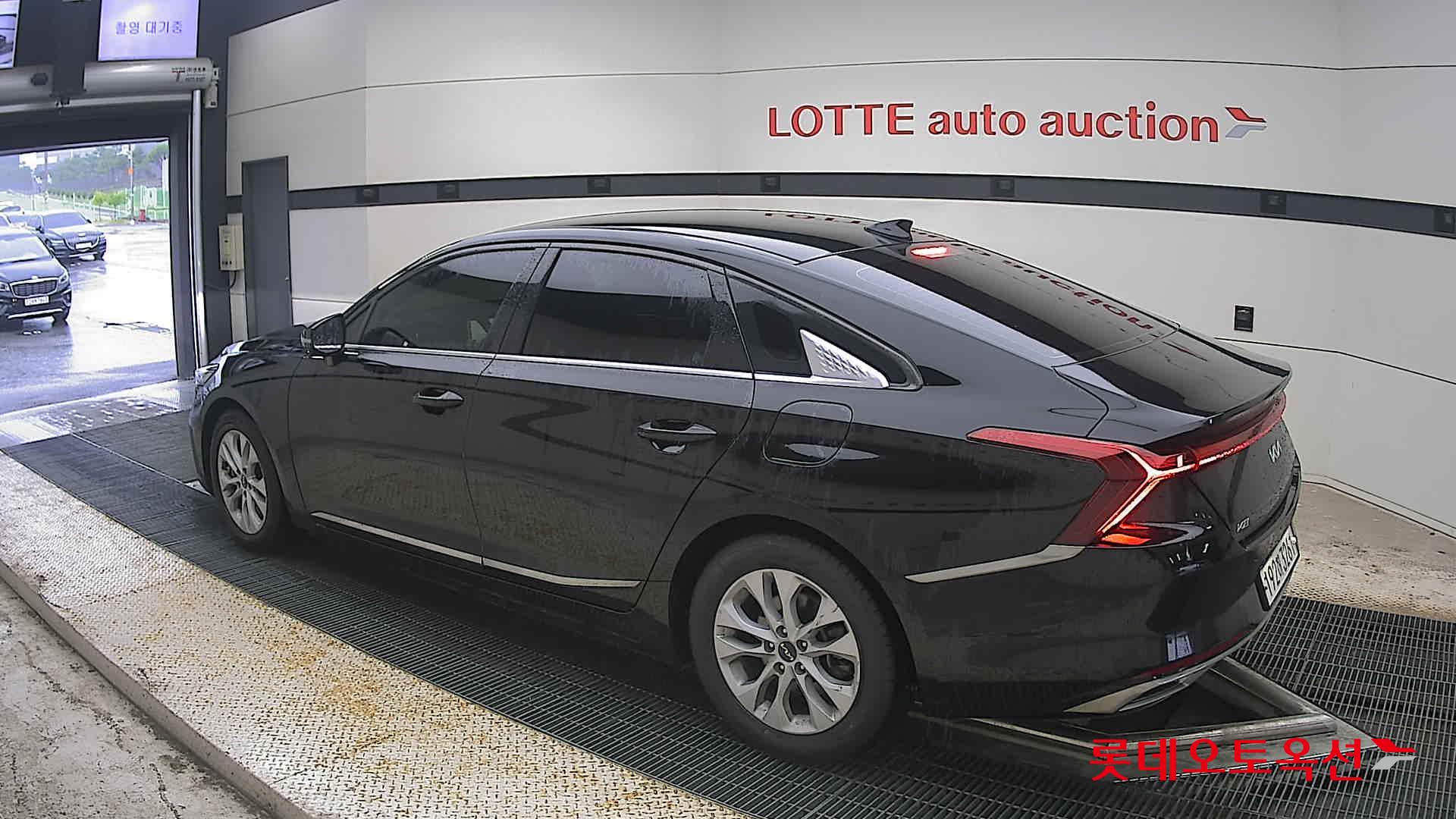 2023 - kia k8