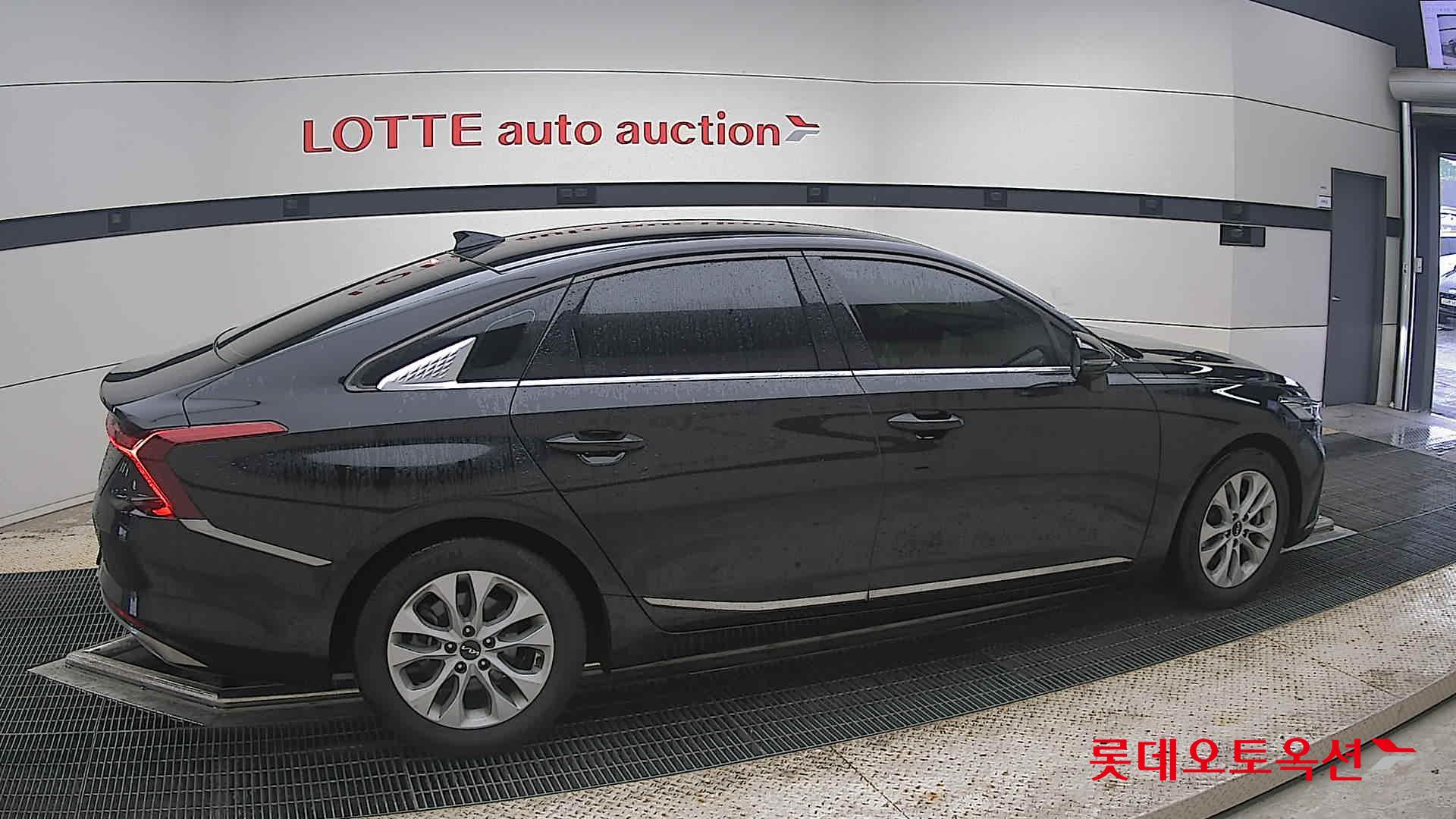2023 - kia k8