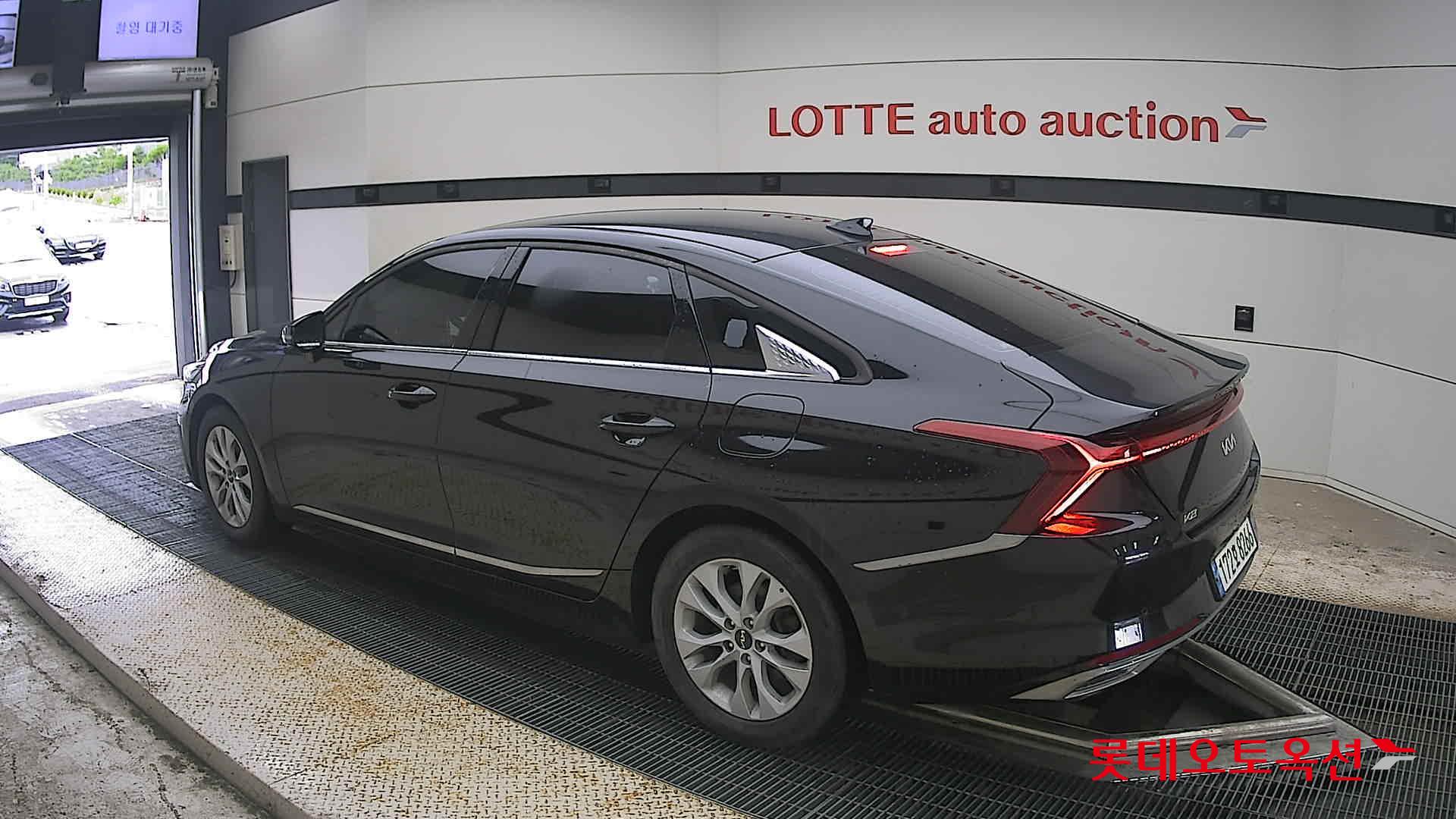 2023 - kia k8